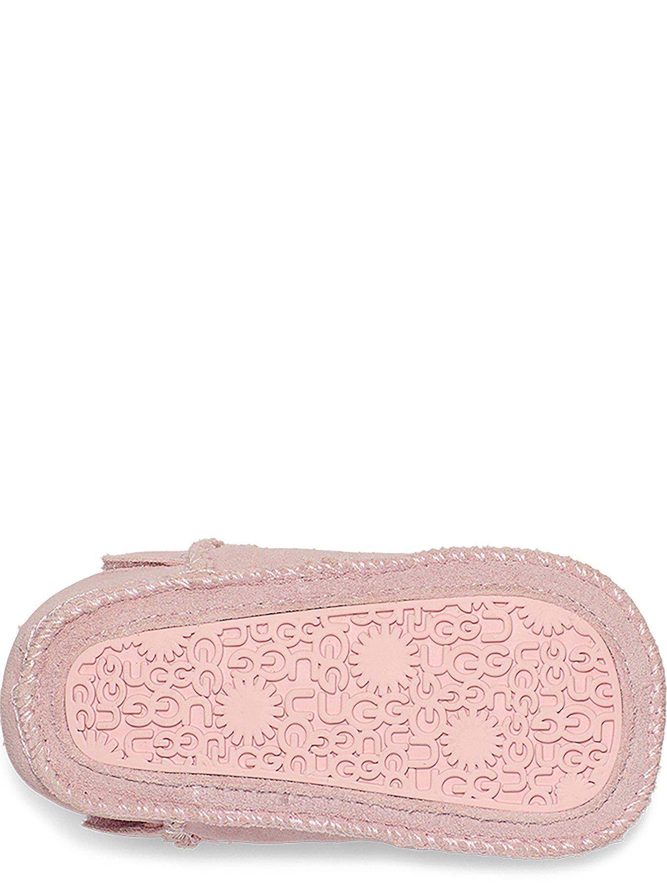 Image 5 of 5 of UGG Kids Baby Classic Boots And Lovey Blanket - Pink
