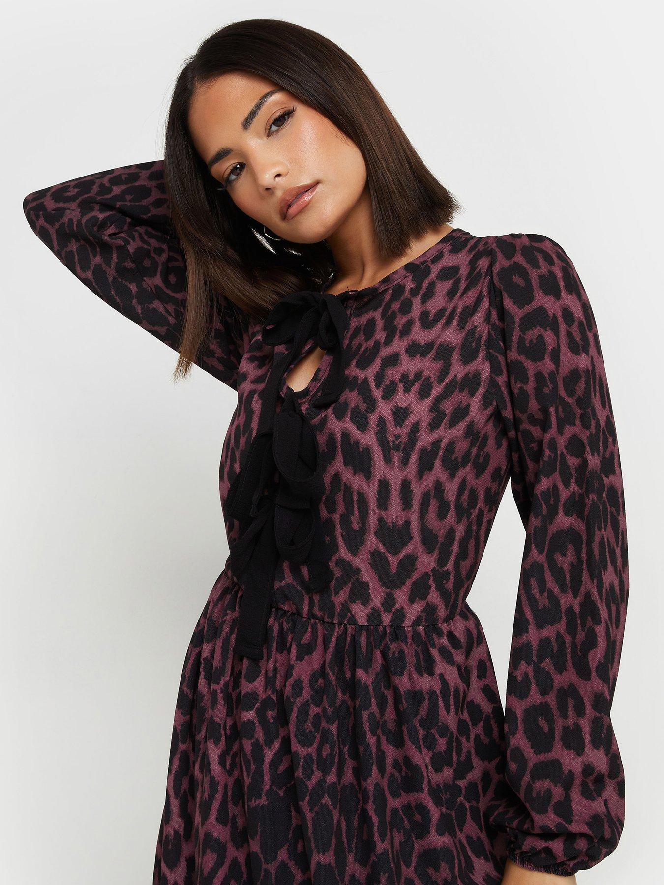 pixiegirl-petite-long-sleeve-leopard-bow-dressoutfit