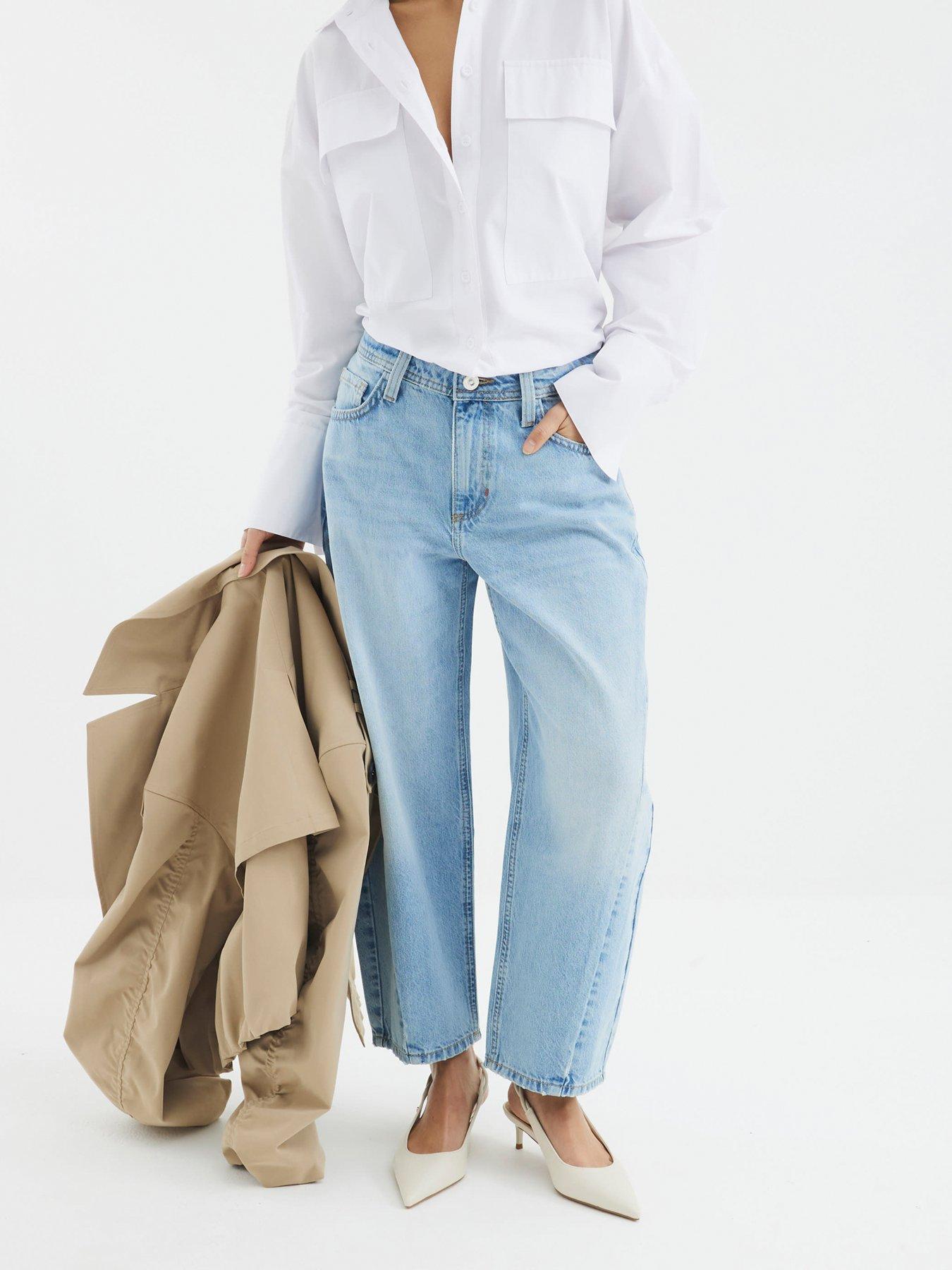 Image 4 of 4 of River Island Seam Barrel Jeans - Light Blue