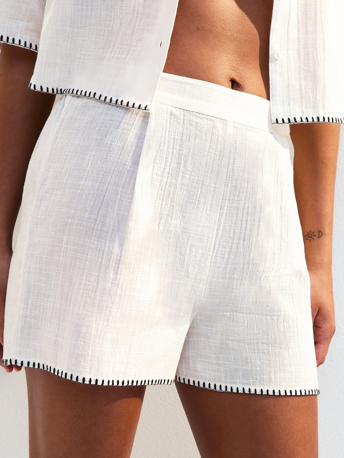 new-look-cream-textured-blanket-stitch-beach-shortsdetail