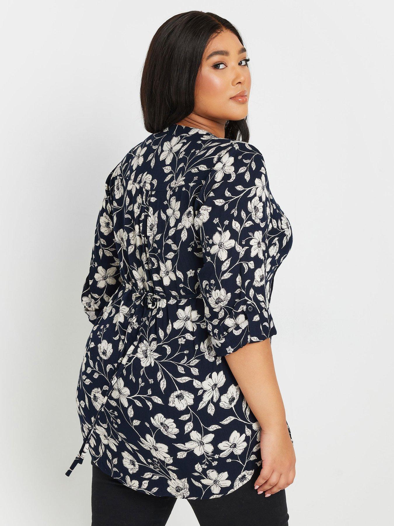 Image 2 of 4 of Yours Curve Pintuck Blouse - Blue