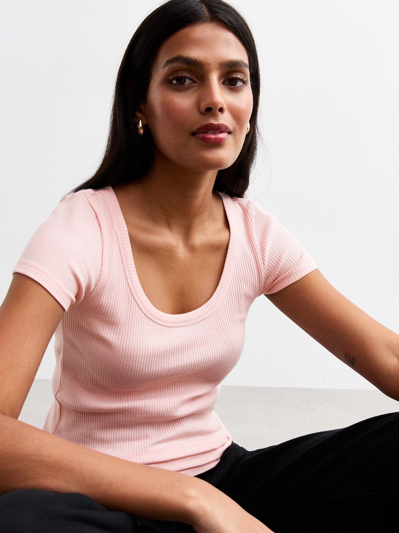 new-look-scoop-neck-rib-jersey-t-shirt-light-pinkoutfit