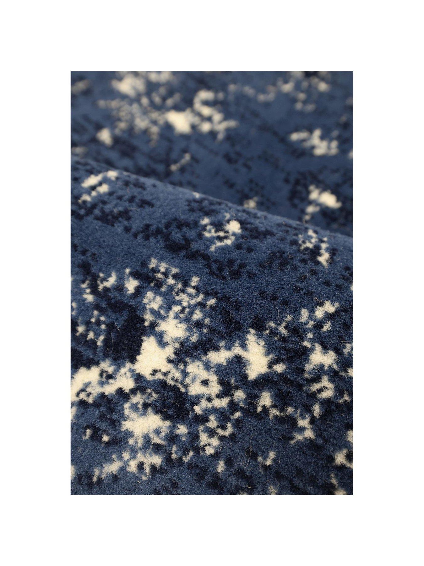 Image 3 of 5 of Maestro Navy Runner