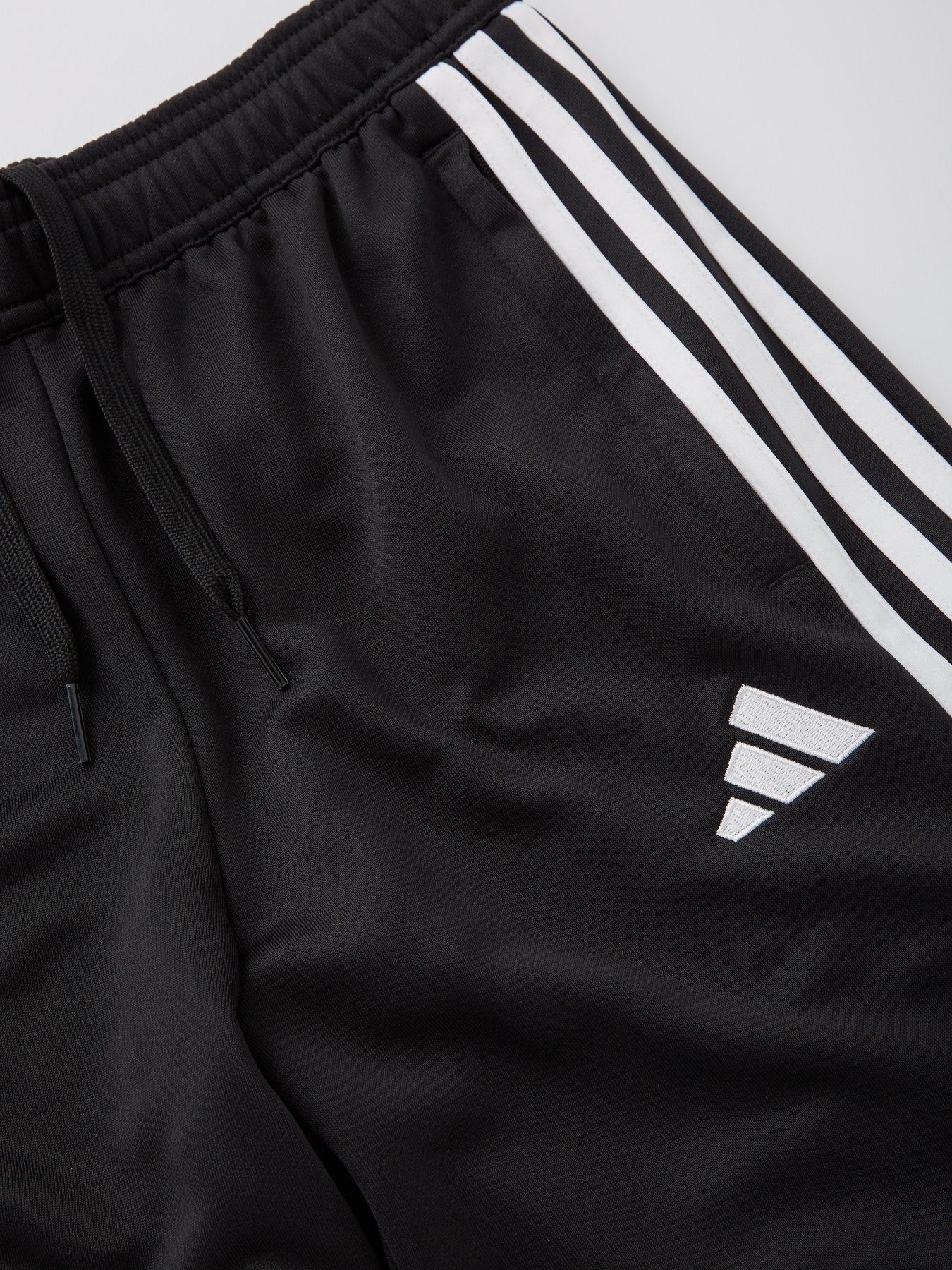 adidas-youth-tiro-essentials-pants-blackoutfit