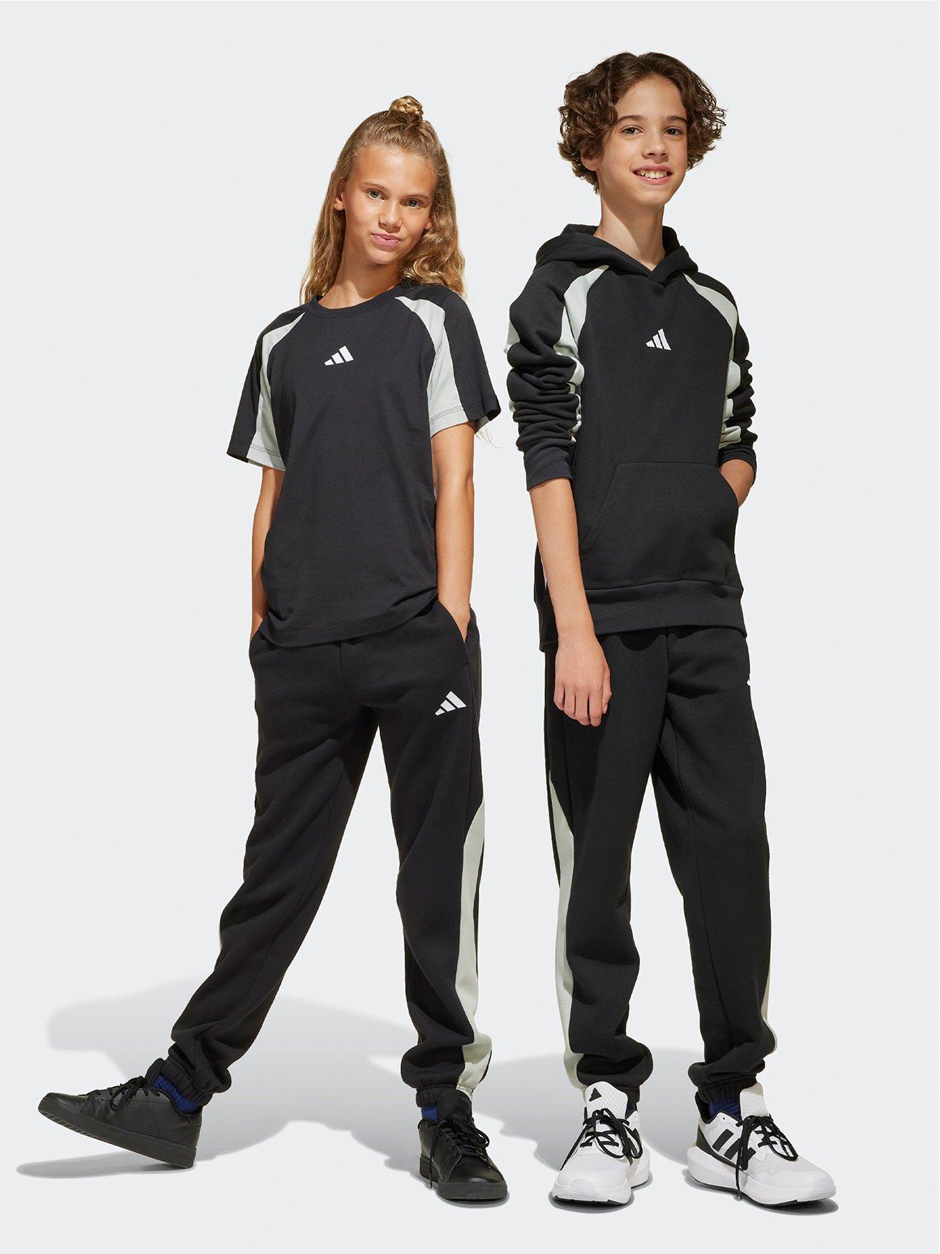 adidas-sportswear-junior-boys-seasonal-essentials-colorblock-joggers-blackfront