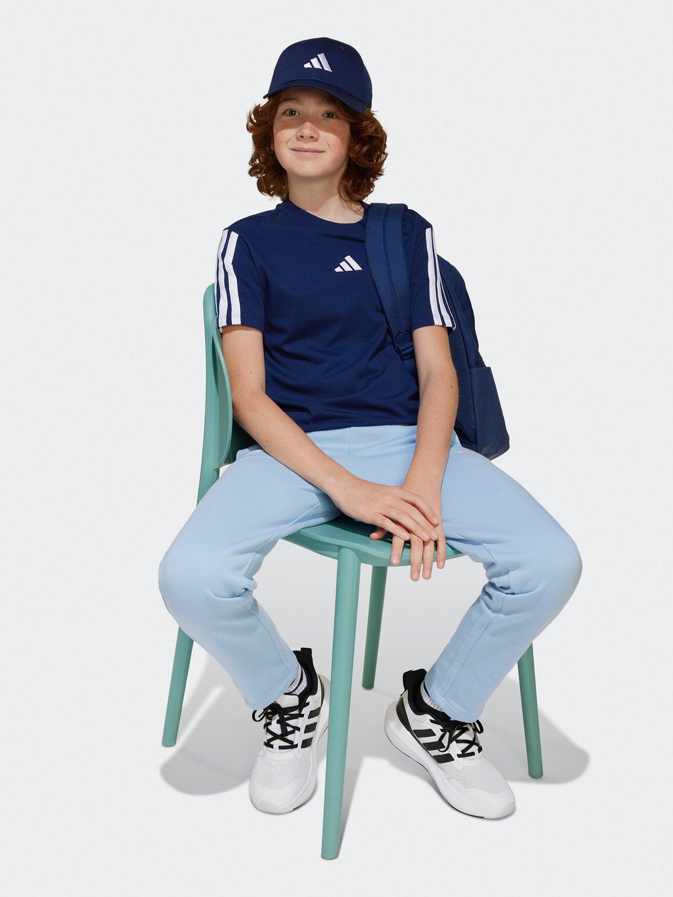 adidas-sportswear-junior-boys-essentials-tee-blueoutfit