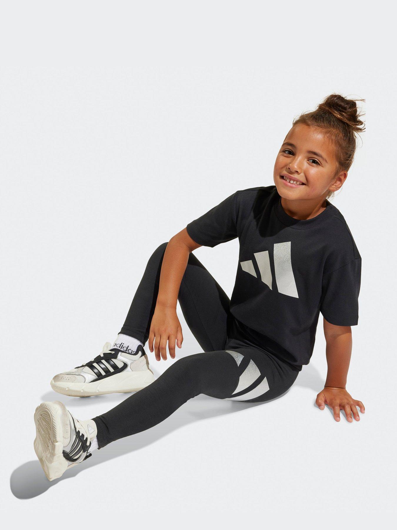 adidas-sportswear-kids-girls-seasonal-essentials-glam-cotton-set-blackoutfit