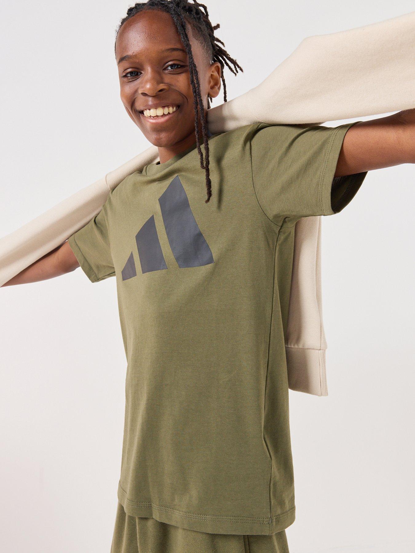 adidas-sportswear-junior-boys-essentials-t-shirt-green