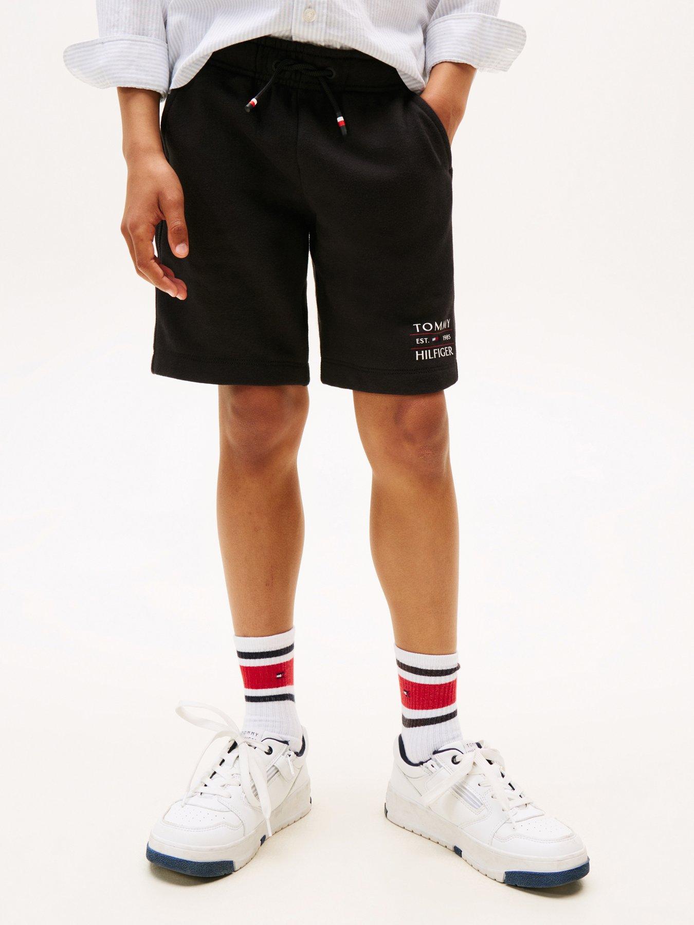 tommy-hilfiger-boys-flag-sweatshort-blackfront