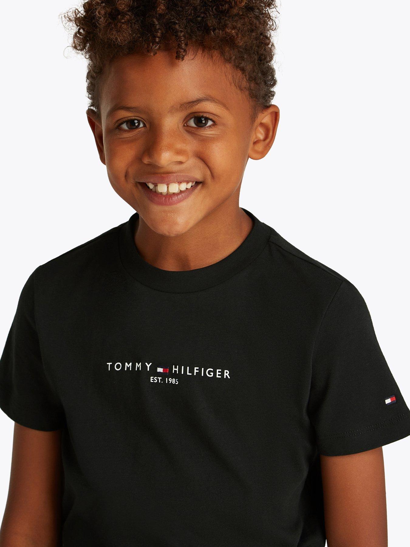 Image 2 of 5 of Tommy Hilfiger Boys Essential Short Sleeve T-Shirt And Short Set - Black