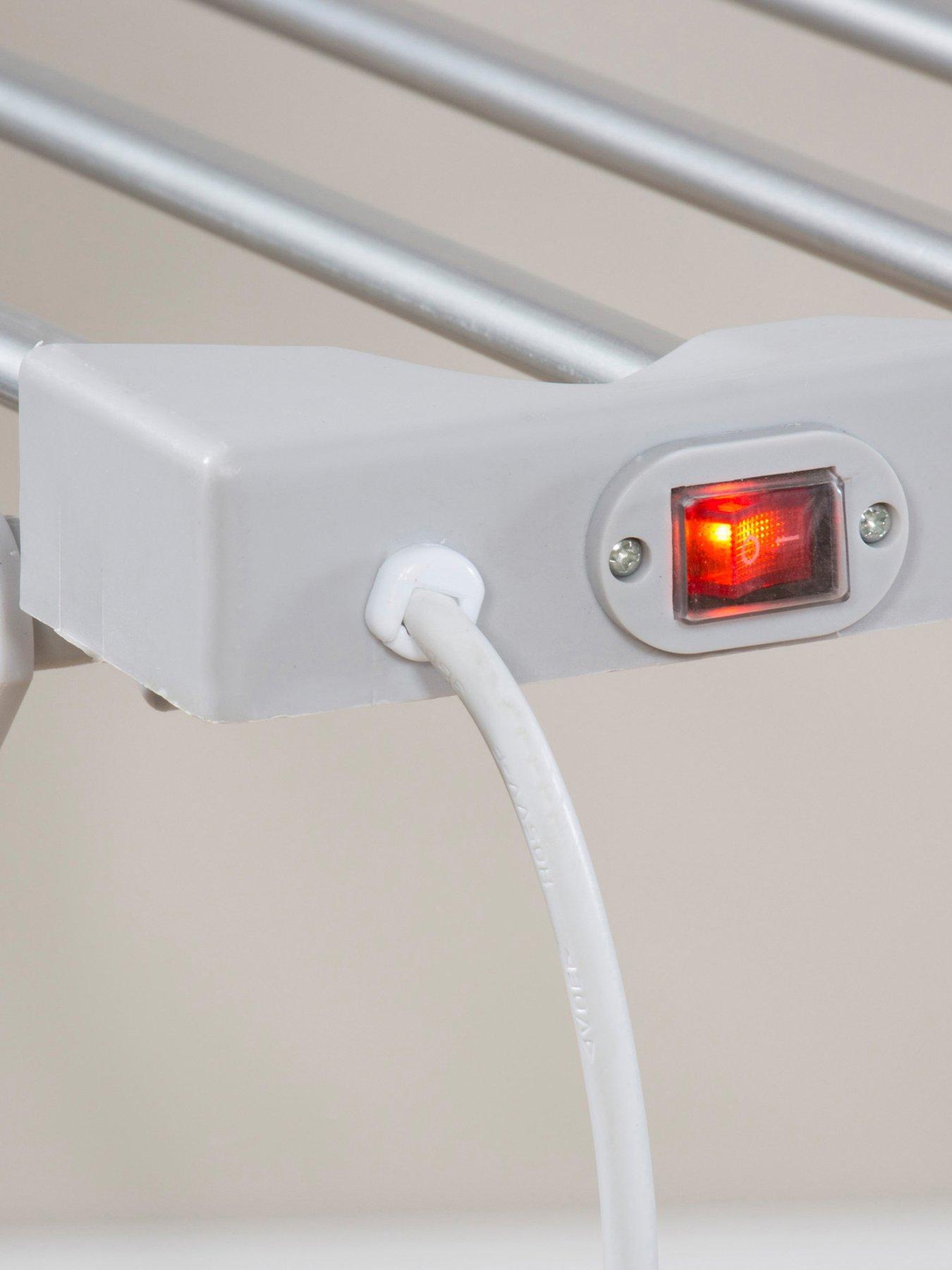 Image 3 of 3 of Daewoo Heated Airer