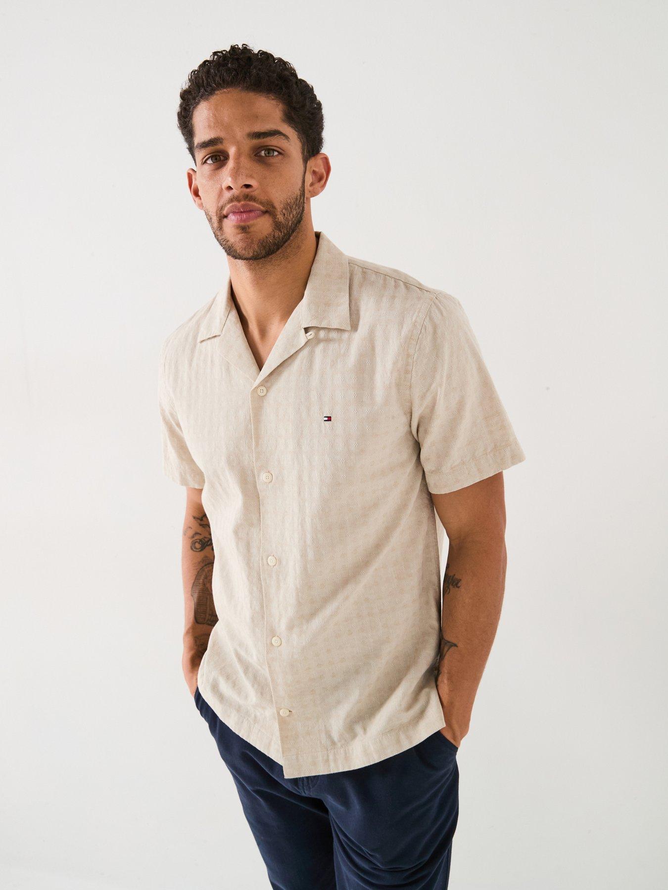 Image of Tommy Hilfiger Regular Fit Cotton Linen Dobby Short Sleeve Shirt - Light Beige