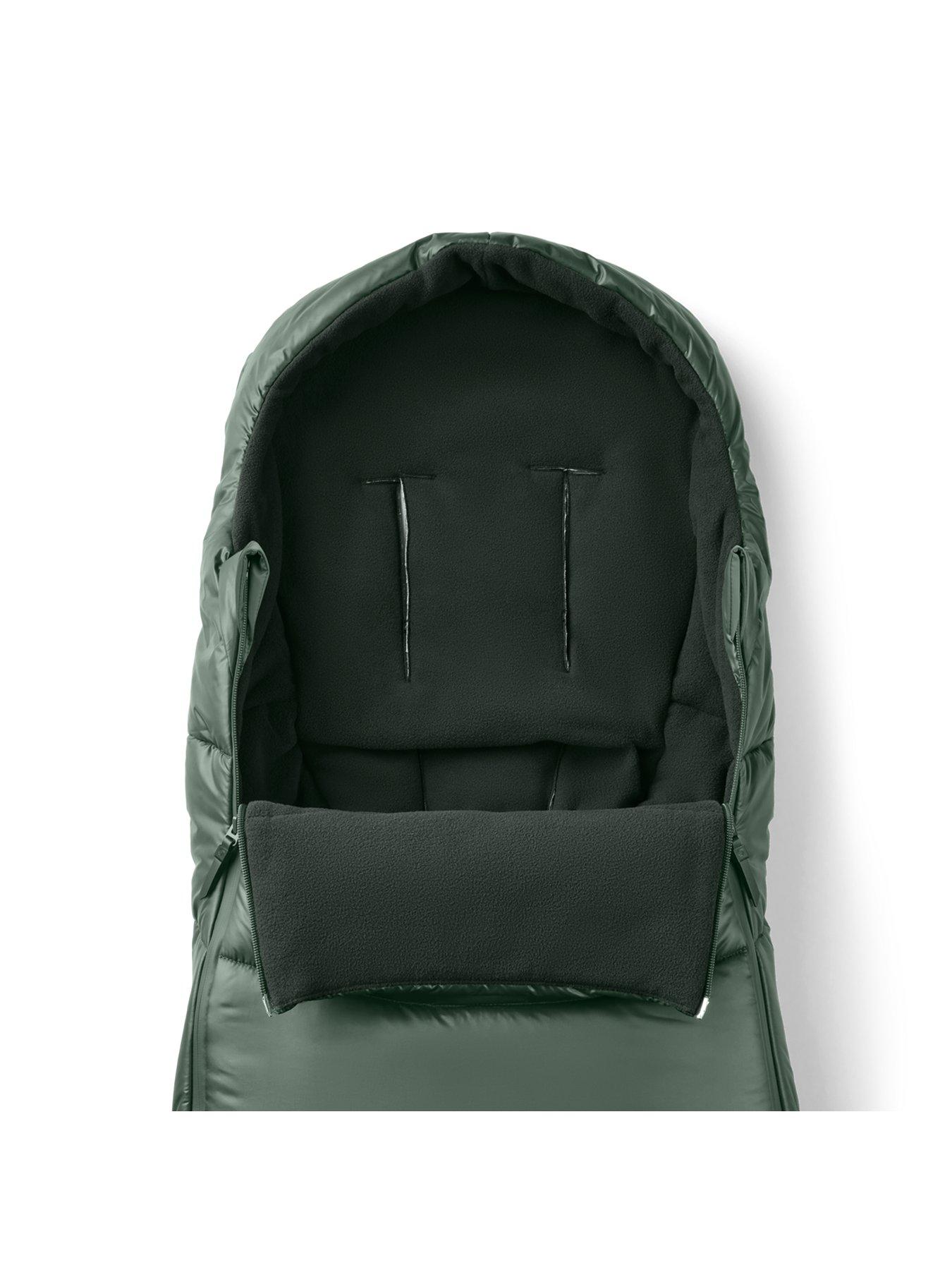 bugaboo-bugaboo-footmuff-noir-limited-edition-midnight-greenoutfit