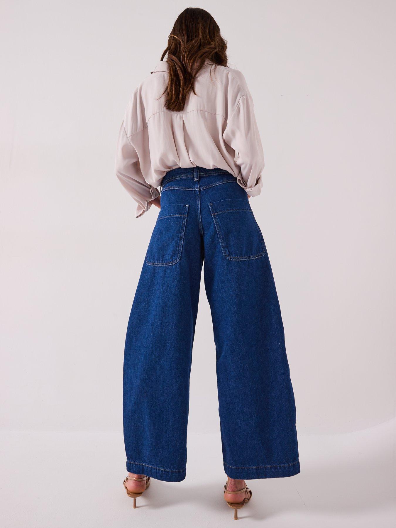 Image 2 of 6 of River Island Oversized Balloon Jeans - Blue