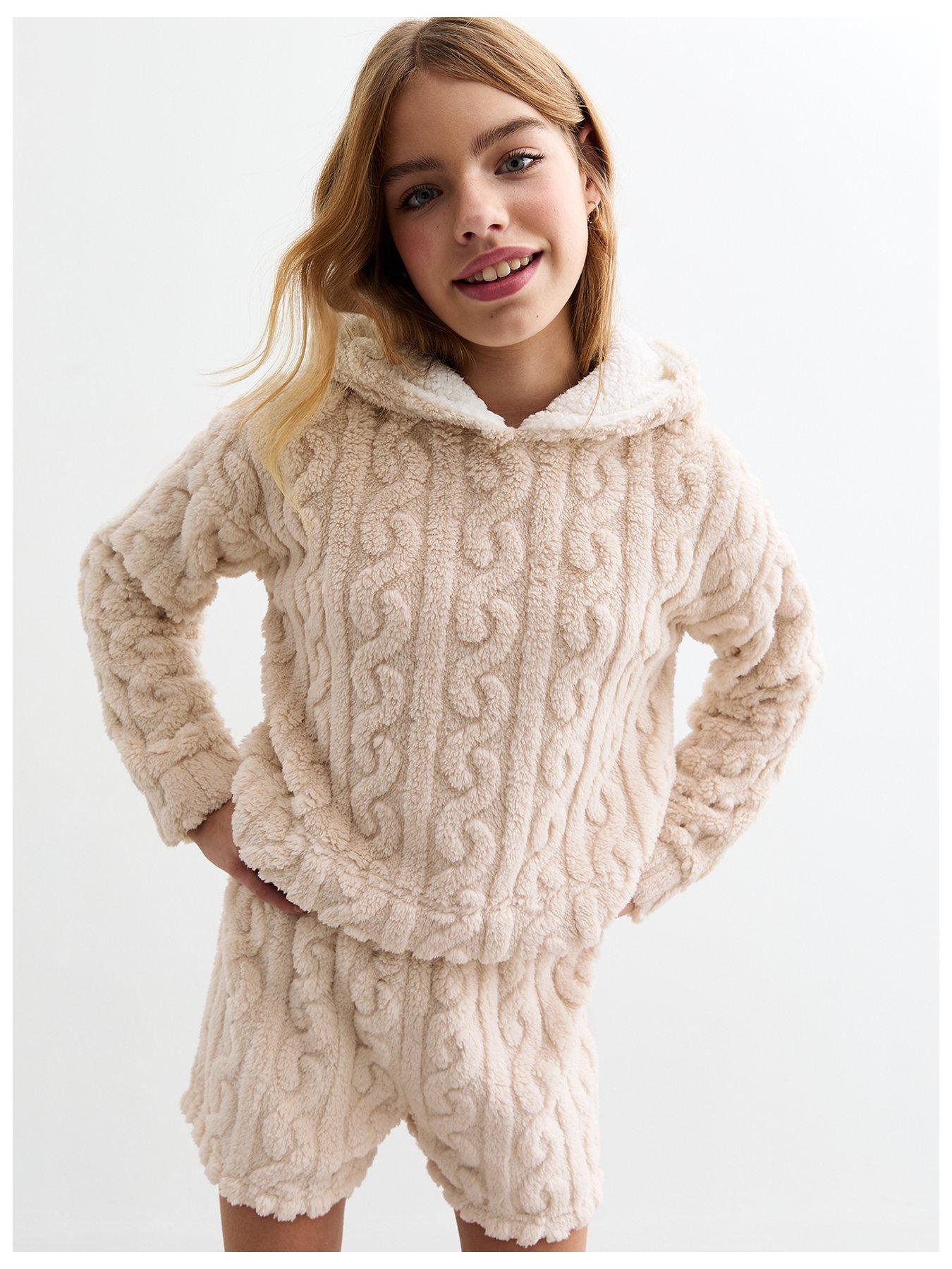 new-look-915-girls-cream-cable-pattern-fleece-short-pyjama-setfront