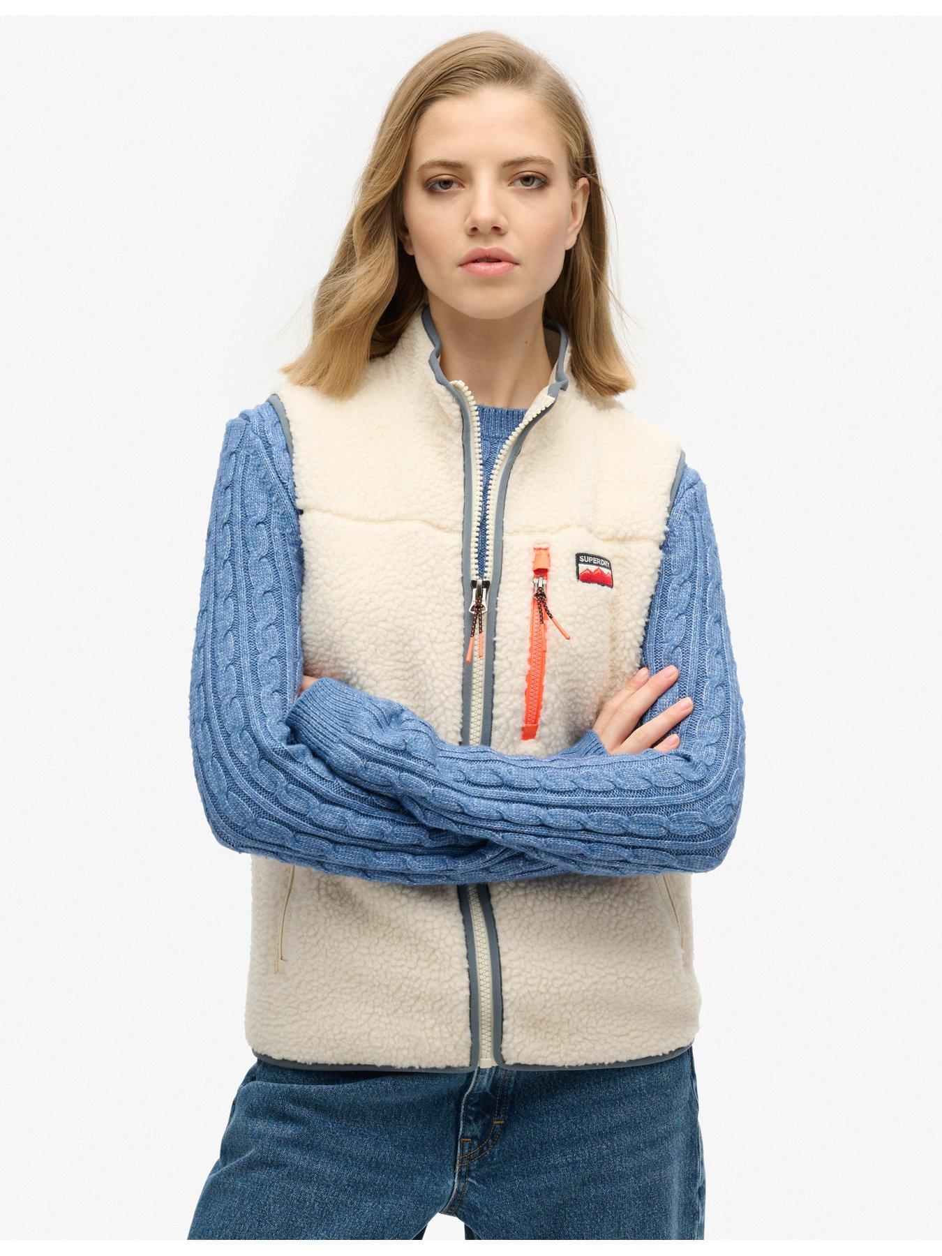 superdry-outdoor-fleece-gilet-whiteoutfit