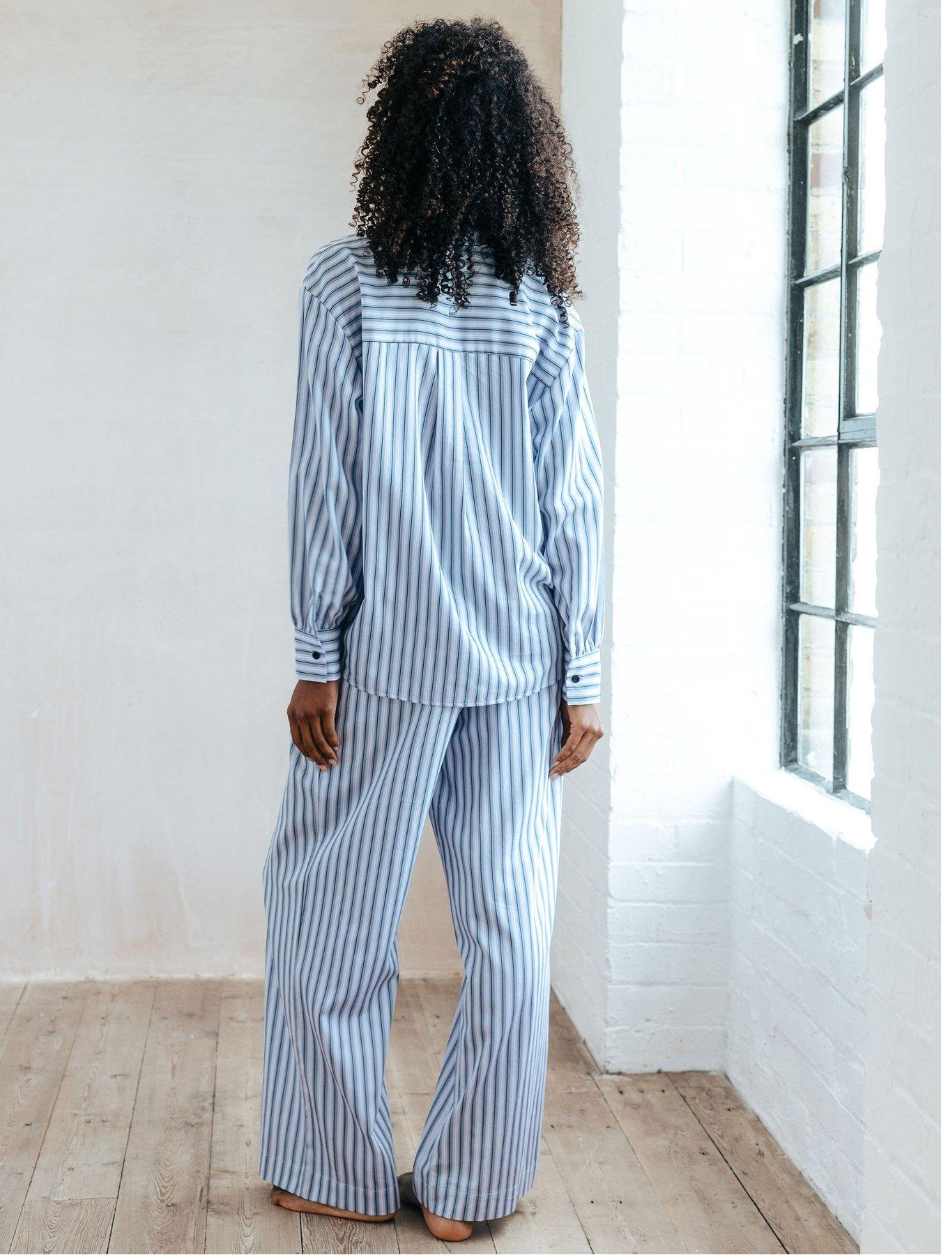 chelsea-peers-chelsea-peers-long-button-up-woven-cottonstillFront