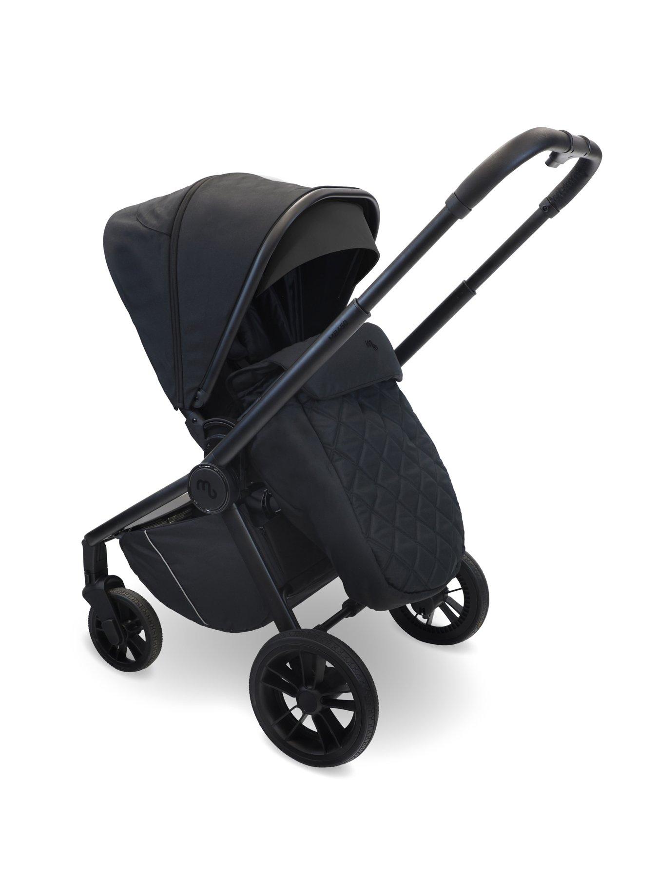 my-babiie-mb450-pushchair-blackoutfit