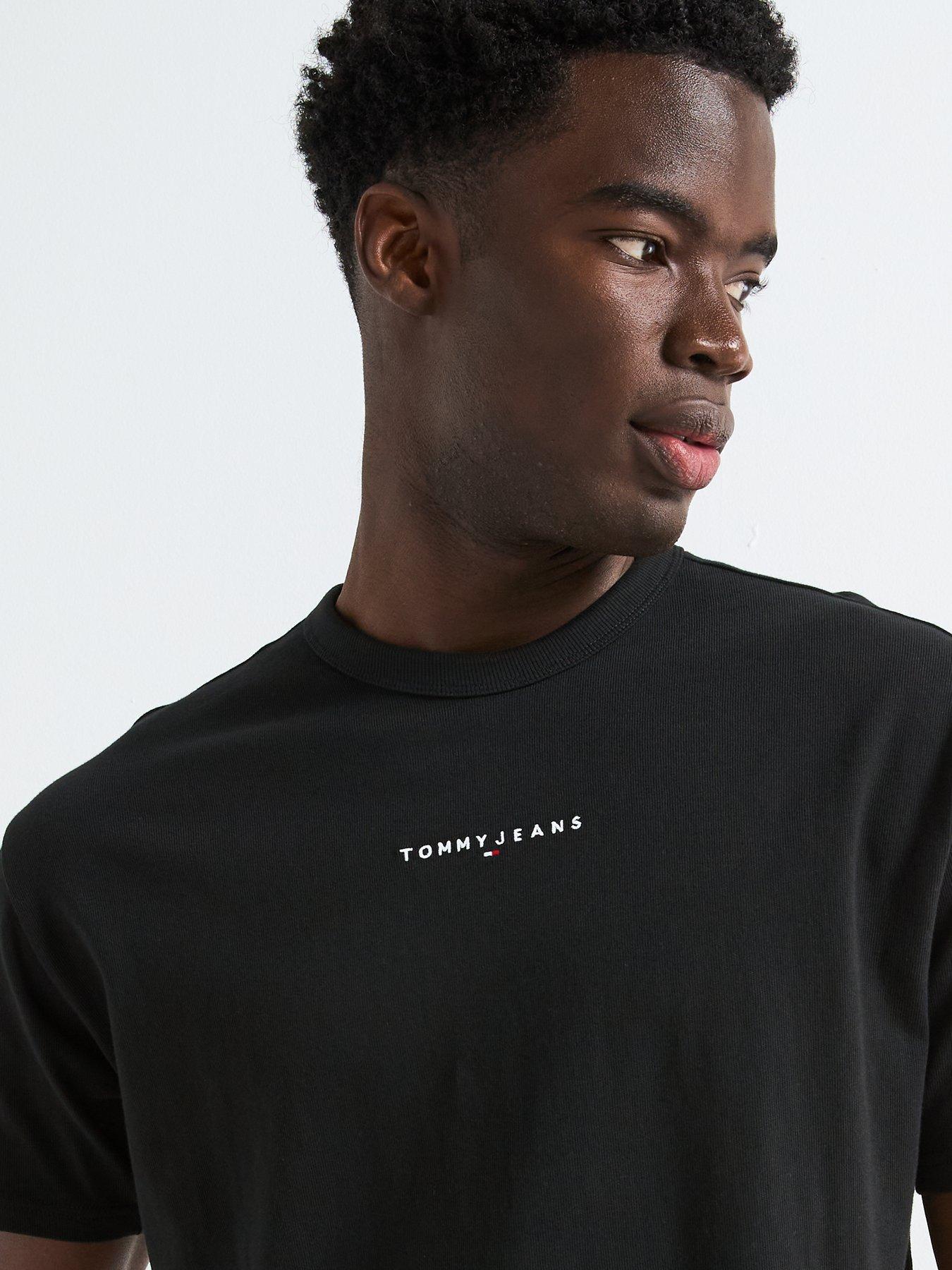 tommy-jeans-relaxed-linear-logo-t-shirt-blackoutfit