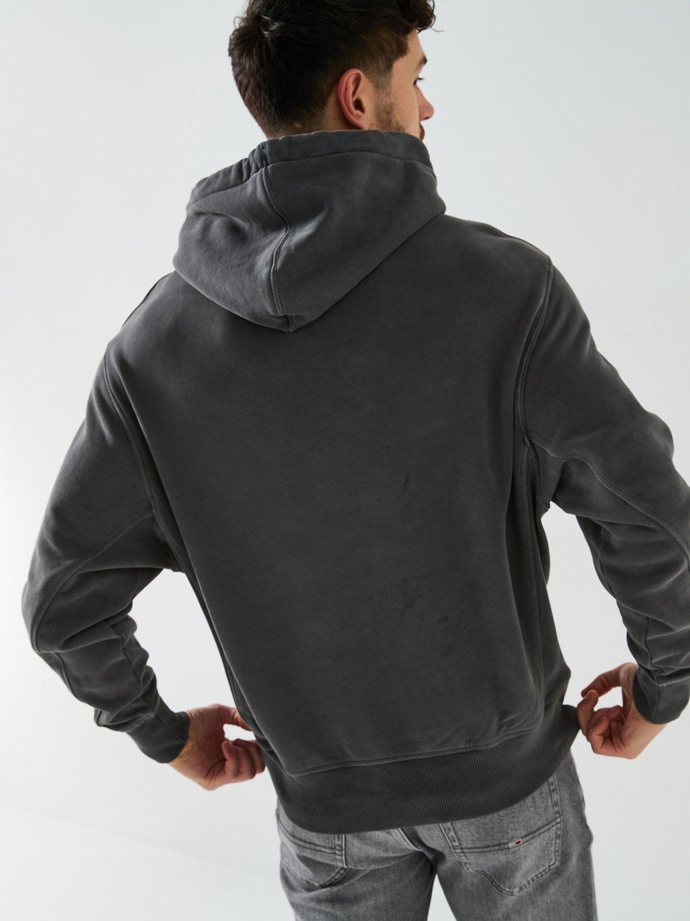 Image 2 of 6 of Tommy Jeans Relaxed Label Logo Hoodie - Black