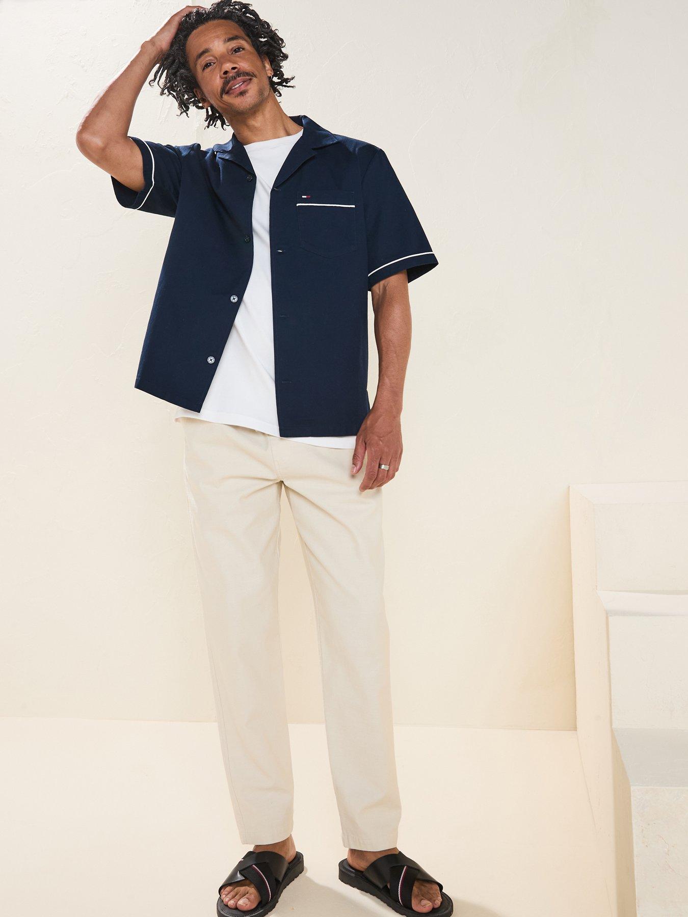 Image 3 of 6 of Tommy Jeans Camp Collar Back Logo Short Sleeve Shirt - Navy