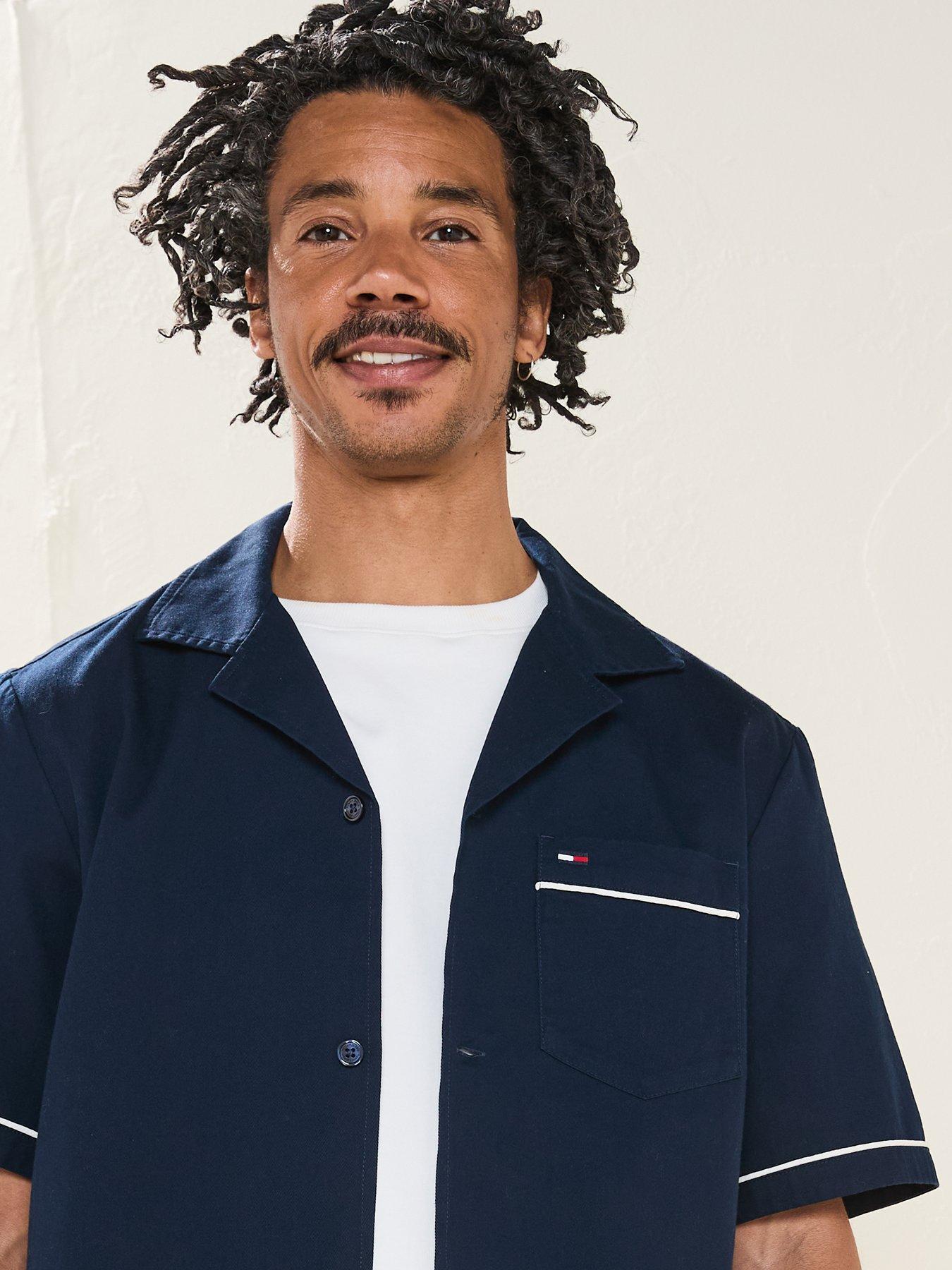 Image 6 of 6 of Tommy Jeans Camp Collar Back Logo Short Sleeve Shirt - Navy