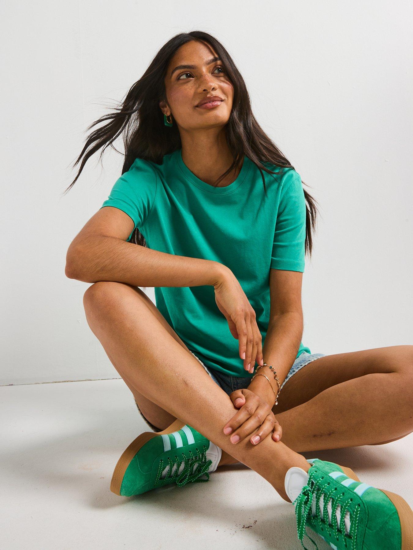 v-by-very-the-essential-crew-neck-t-shirt-greendetail