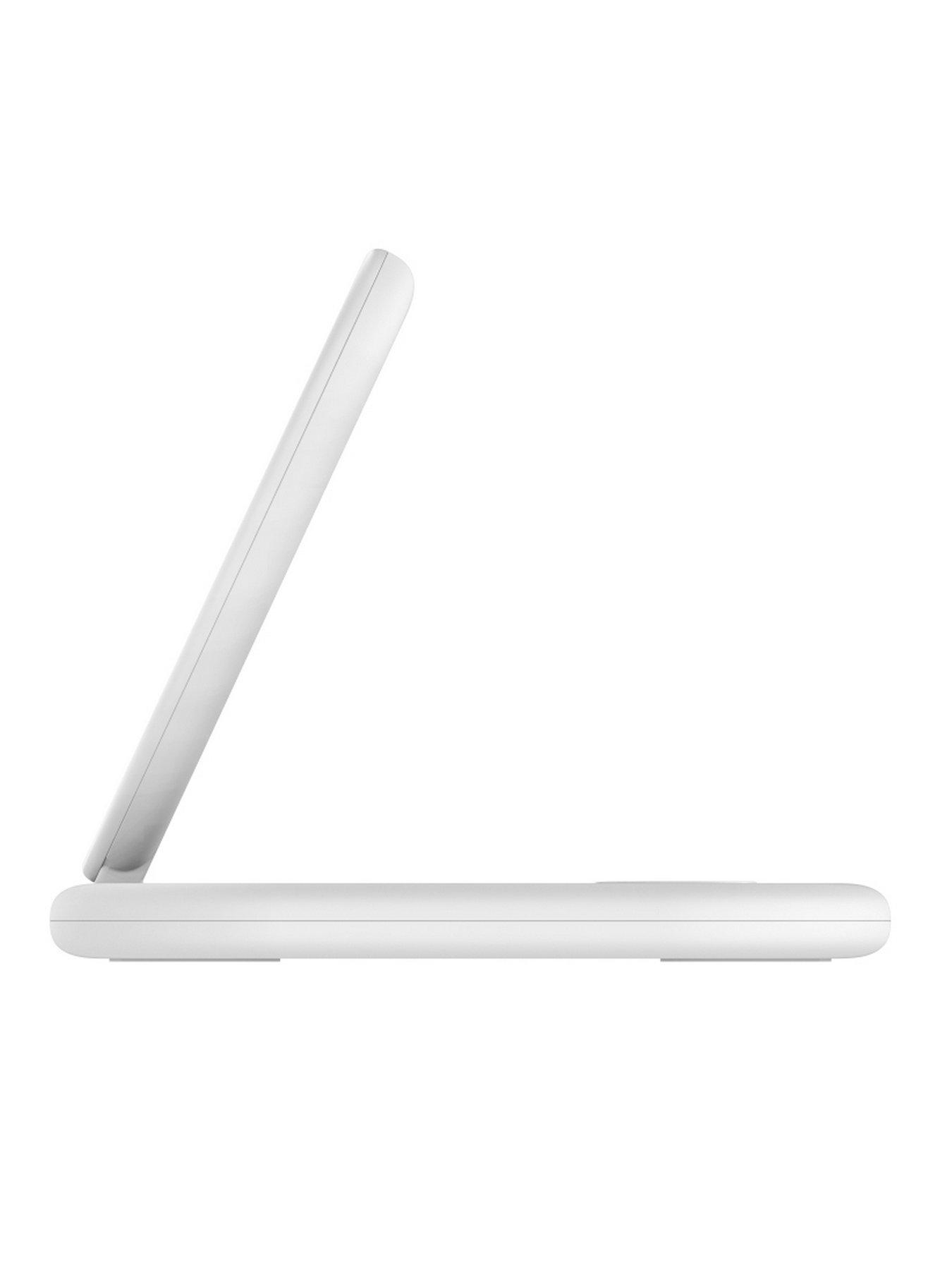 belkin-3-in-1-qi2-stand-whiteoutfit