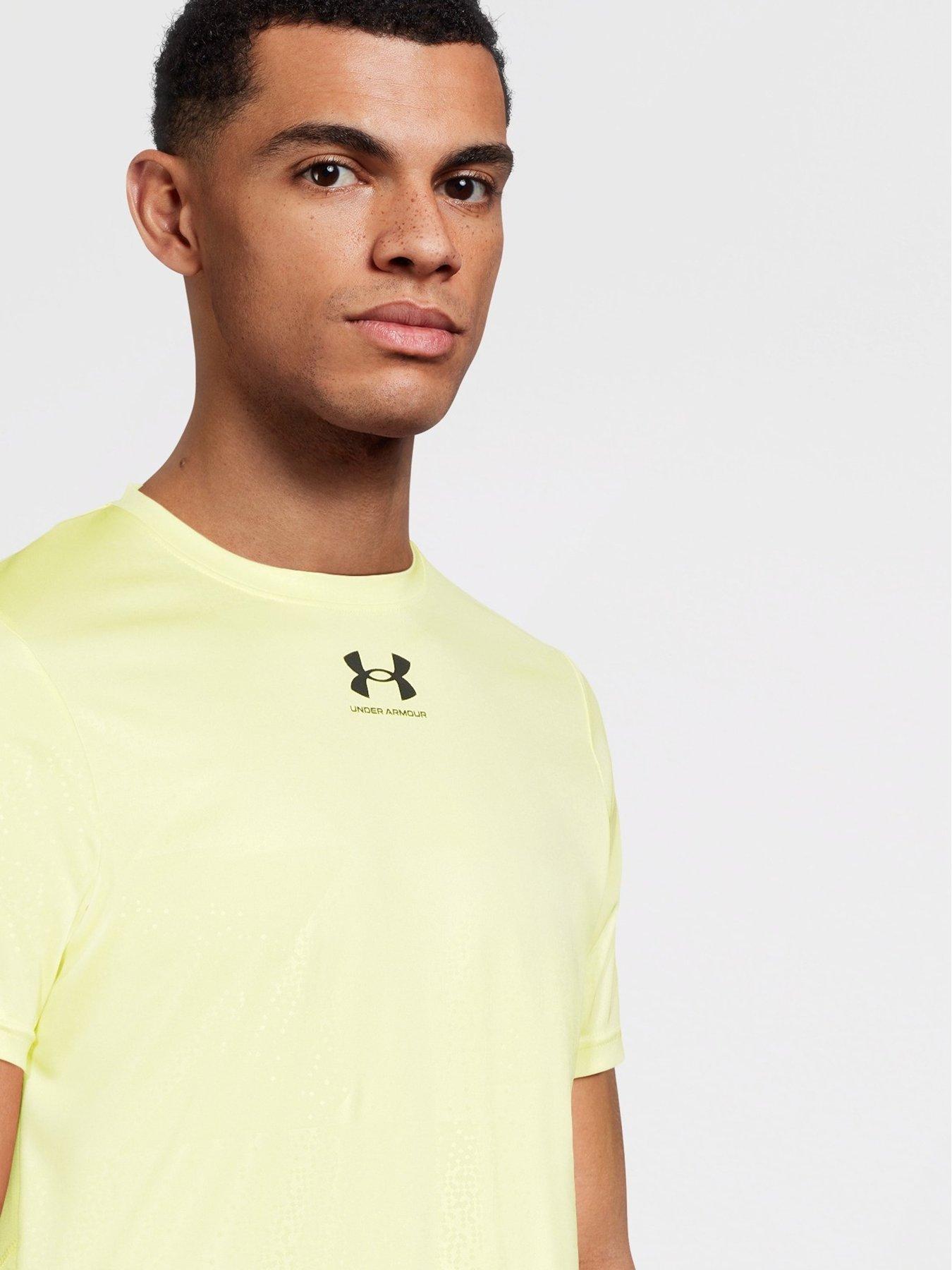 under-armour-mens-challenger-pro-train-printed-t-shirt-yellowoutfit