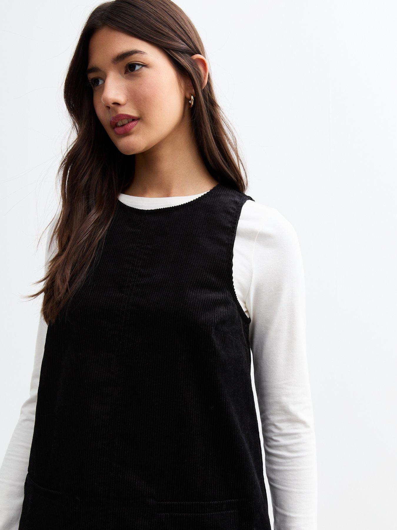 new-look-black-cotton-corduroy-pinafore-dressdetail