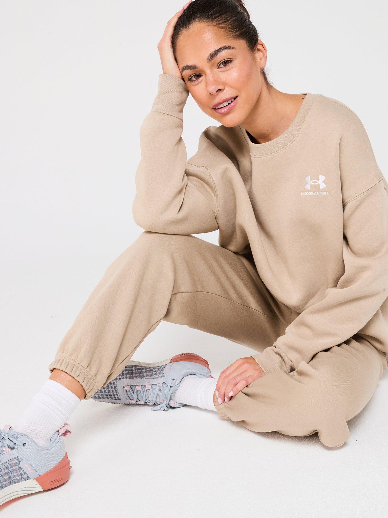 under-armour-womens-training-icon-fleece-joggers-beigeoutfit