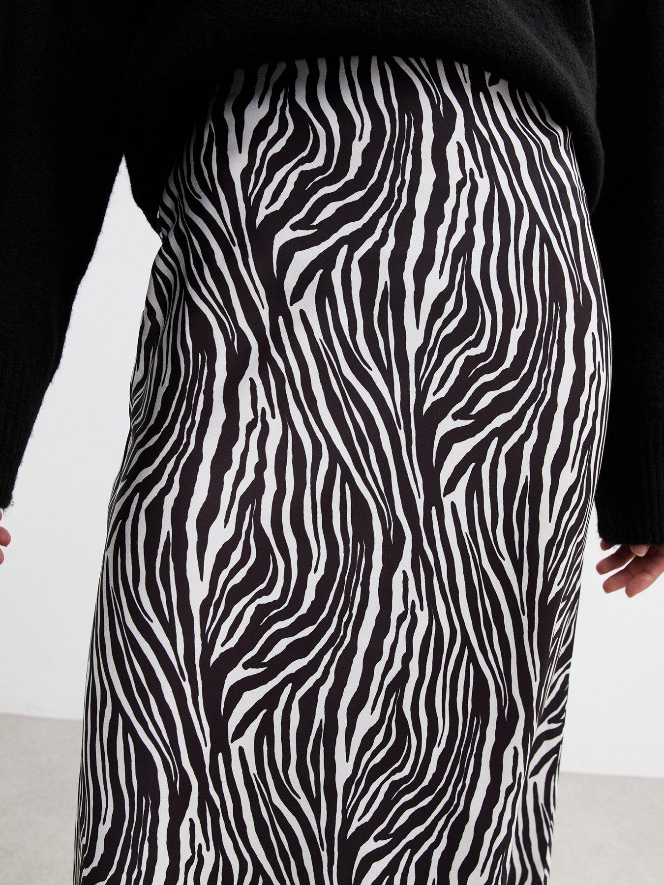 new-look-zebra-bias-cut-satin-midi-skirt-blackwhiteoutfit