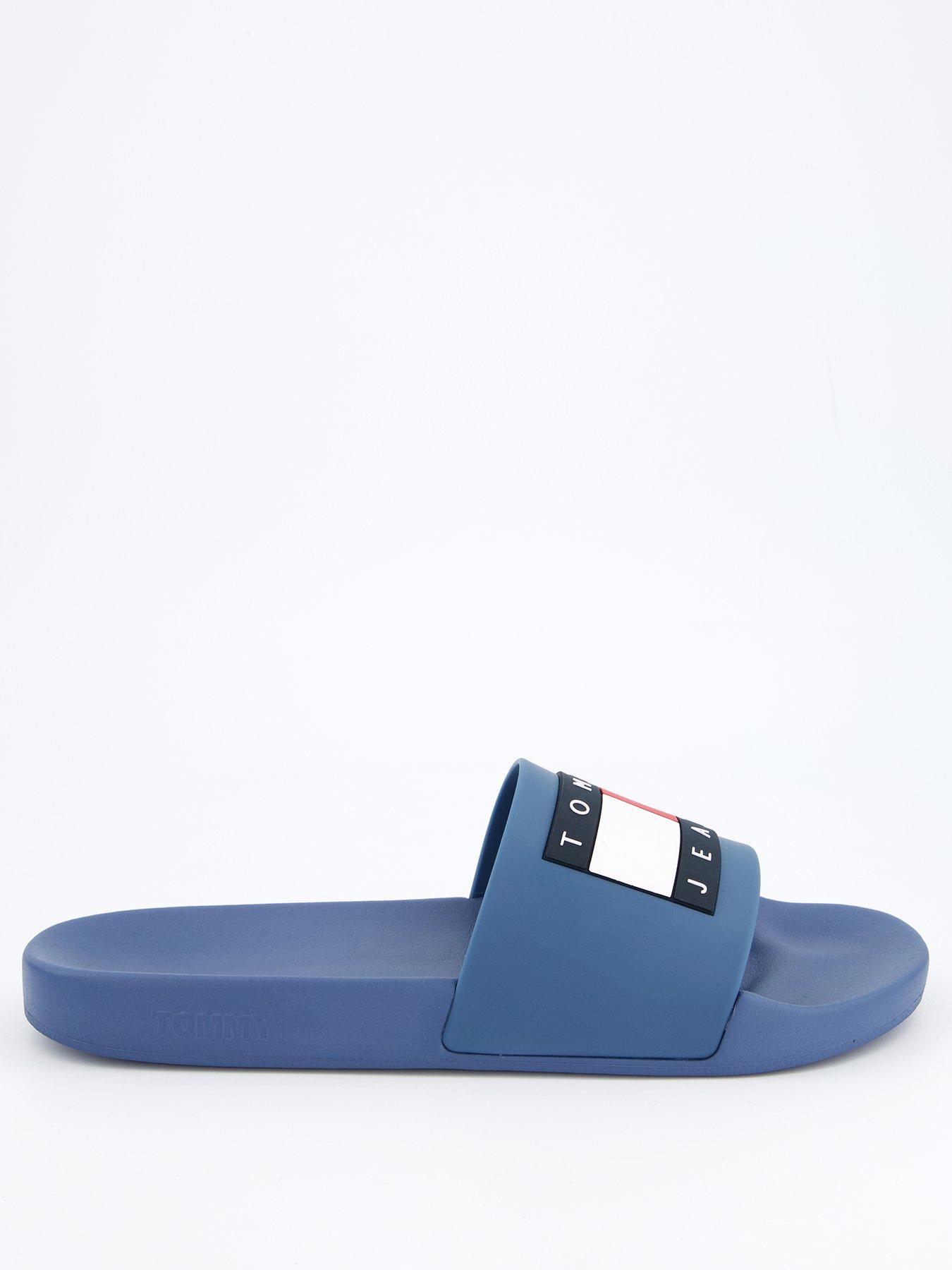 tommy-jeans-flag-logo-pool-sliders-light-bluestillFront