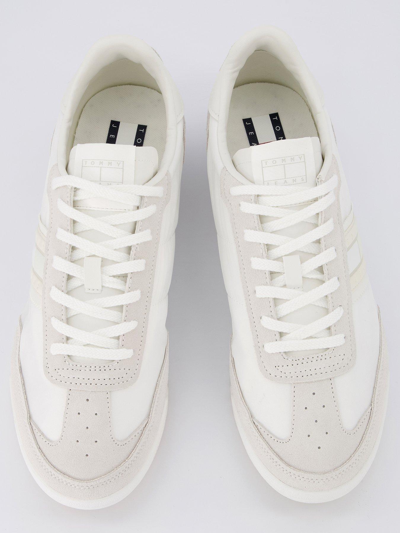 tommy-jeans-retro-runner-cleated-trainer-off-whiteoutfit