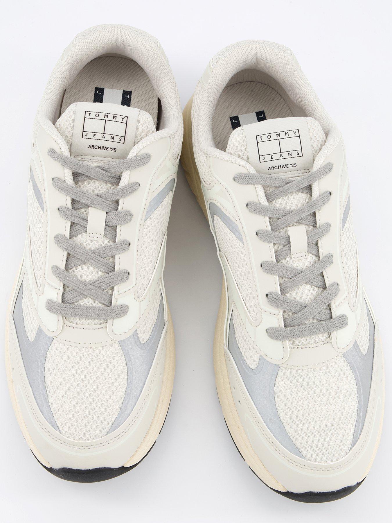 Image 3 of 7 of Tommy Jeans Archive'25 Trainers - Light Grey