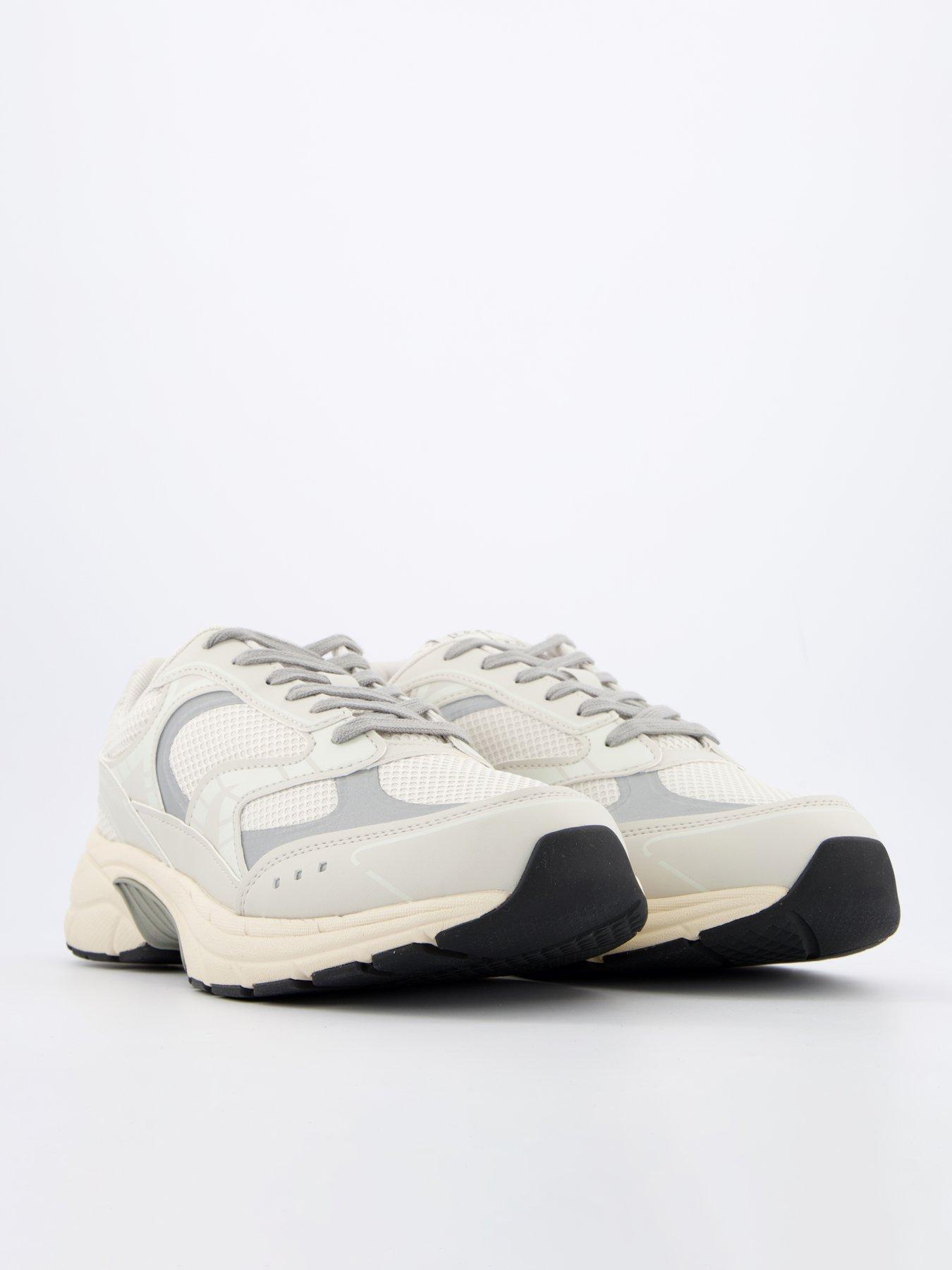 Image 6 of 7 of Tommy Jeans Archive'25 Trainers - Light Grey