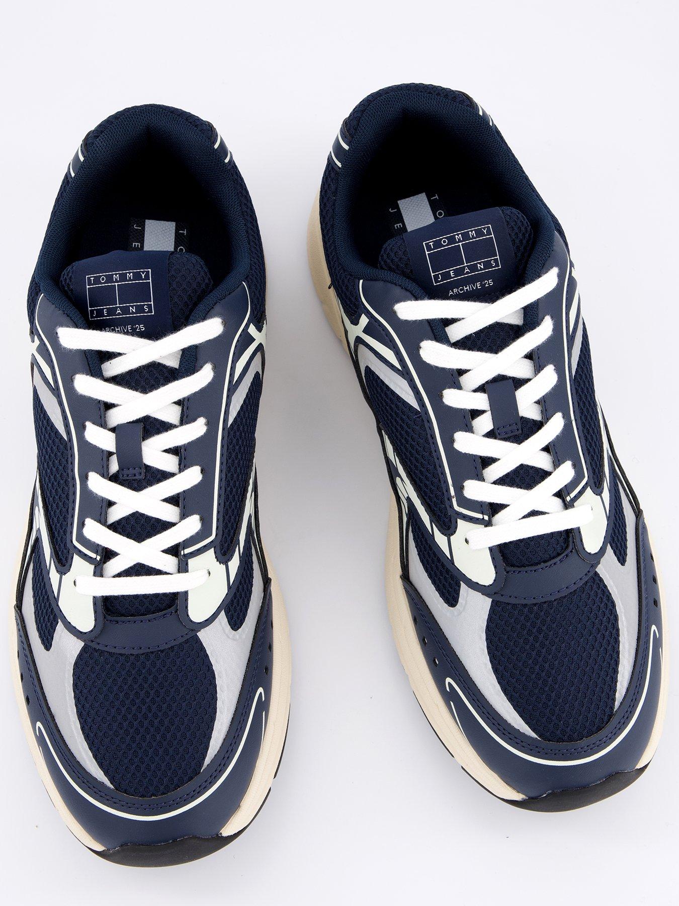 tommy-jeans-archive25-trainer-navyoutfit