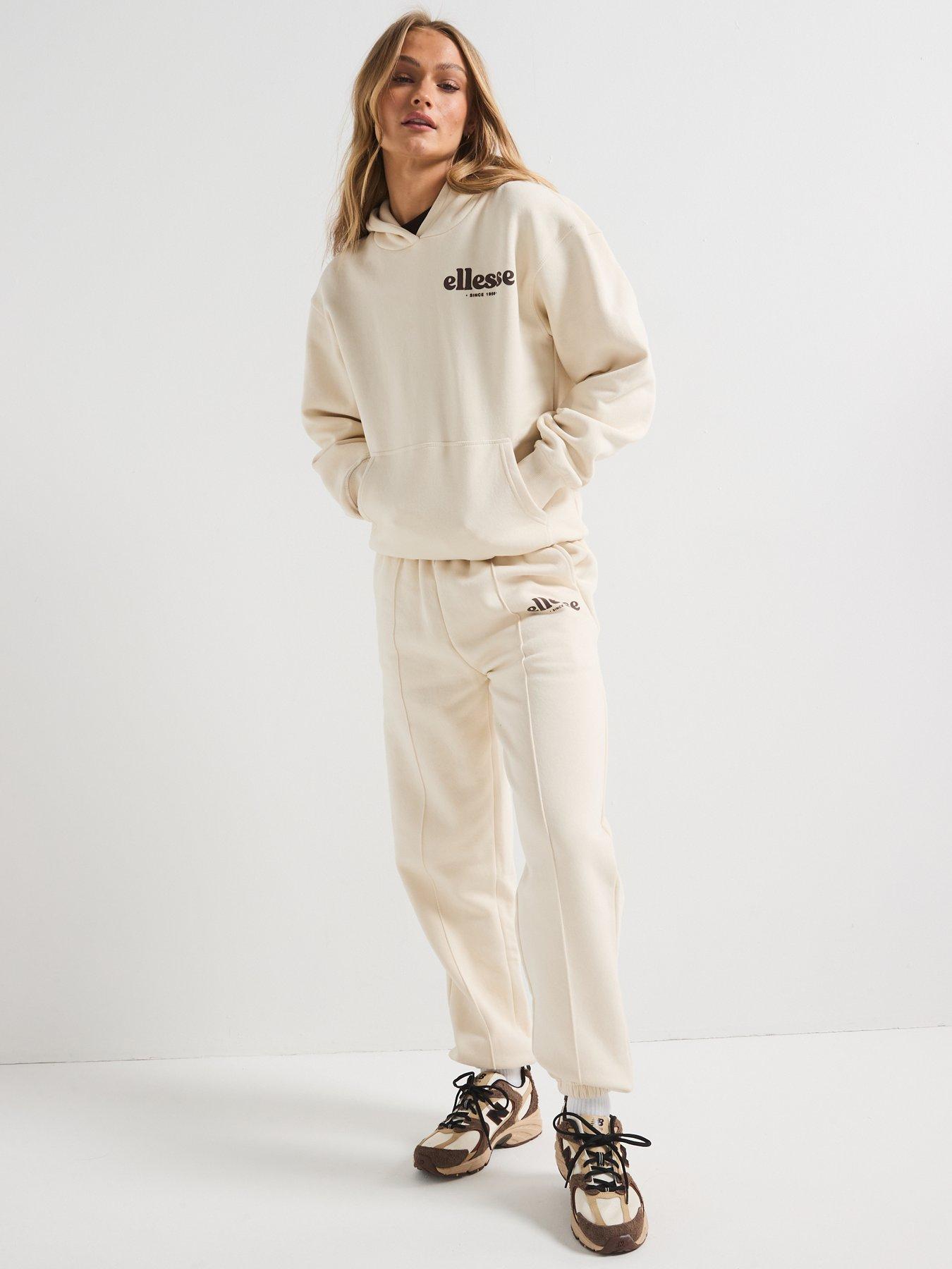 ellesse-womens-arabica-jog-pant-light-brownoutfit