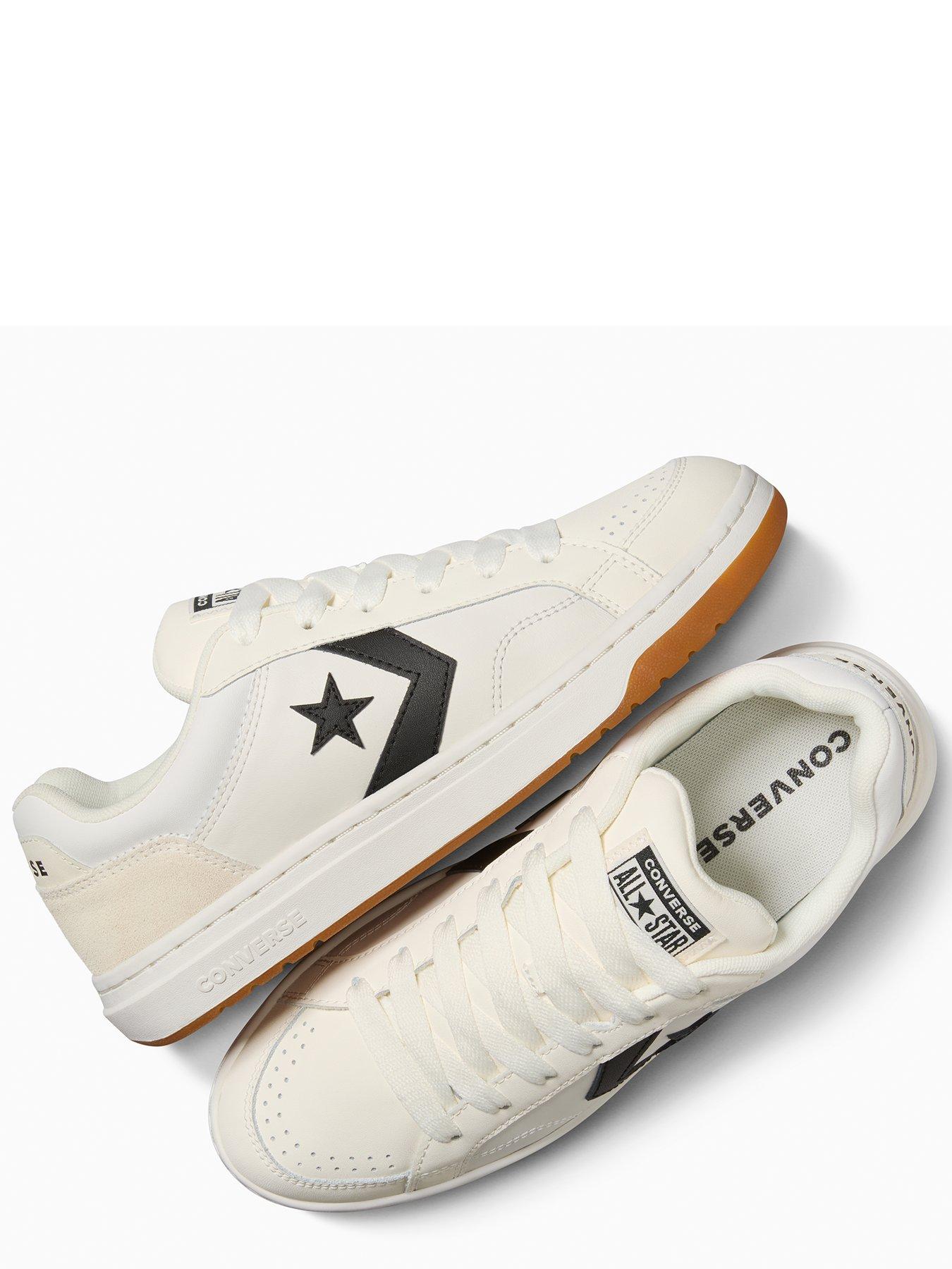 converse-mens-pro-blaze-classic-leather-oxvintage-whiteegretblackoutfit