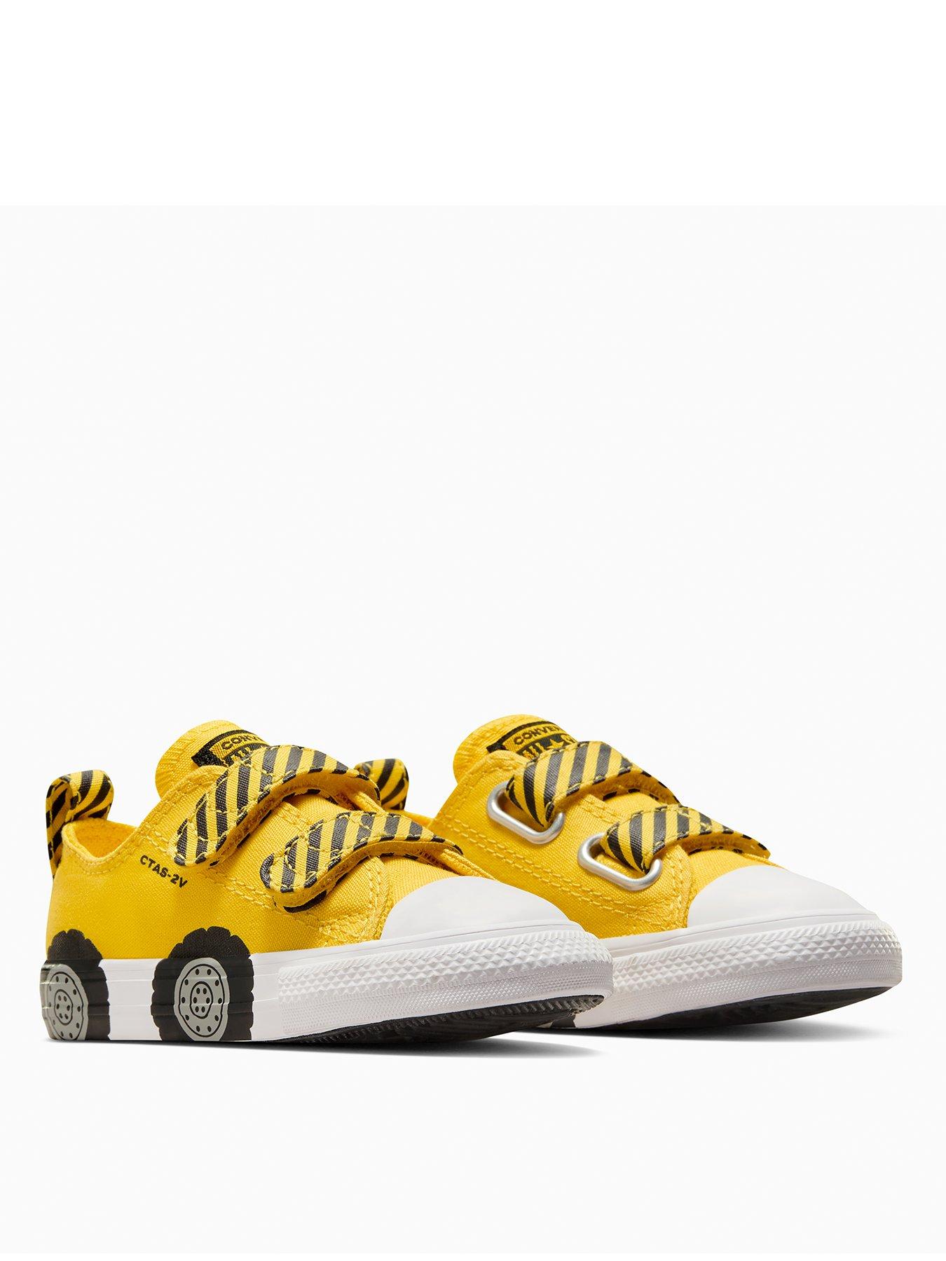 converse-kids-chuck-taylor-all-star-2v-canvas-ox-redstillFront