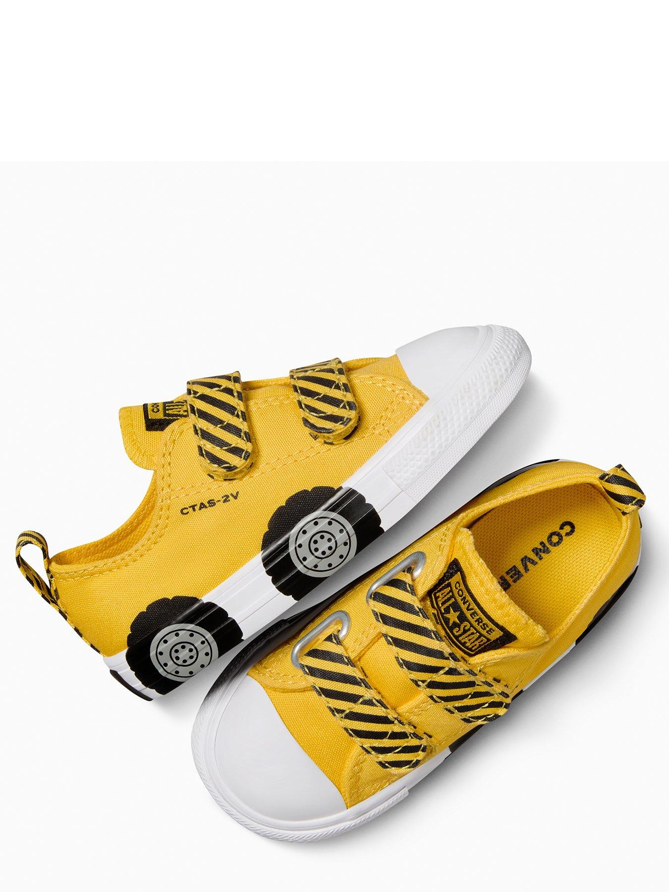 converse-kids-chuck-taylor-all-star-2v-canvas-ox-redoutfit