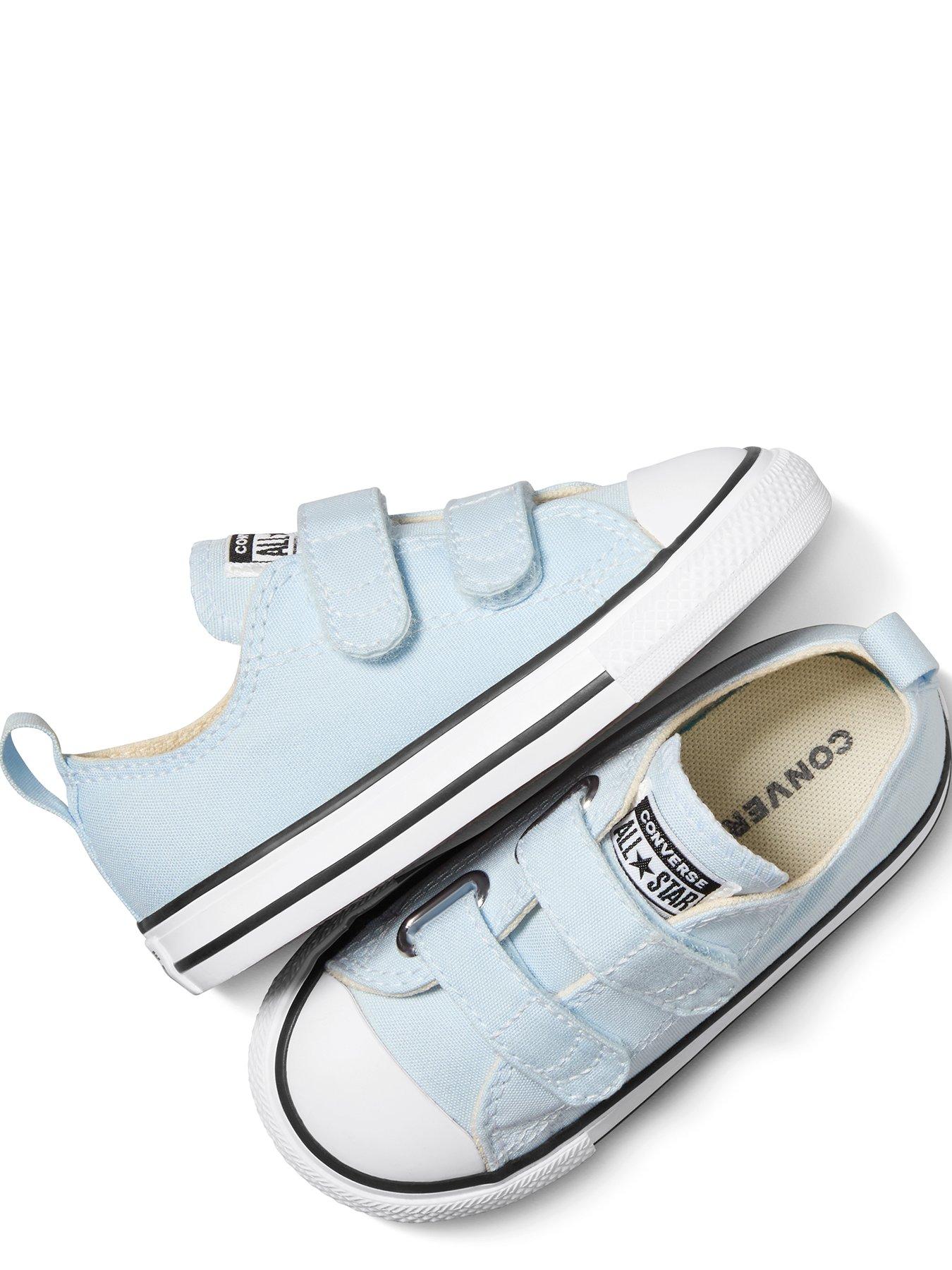 converse-kids-chuck-taylor-all-star-2v-canvas-ox-blueoutfit