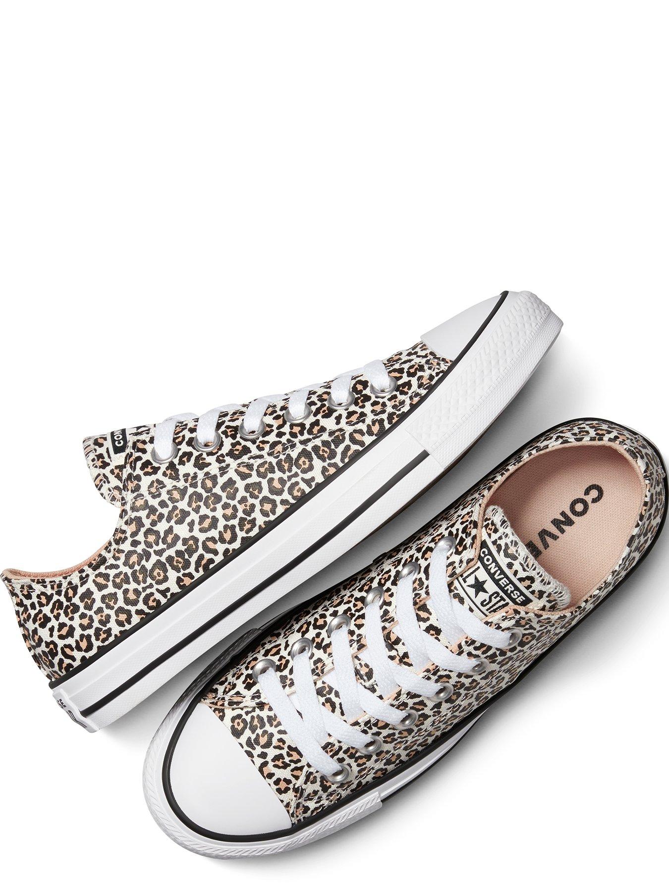 Image 4 of 7 of Converse Womens Chuck Taylor All Star Canvas Ox Trainers - Black