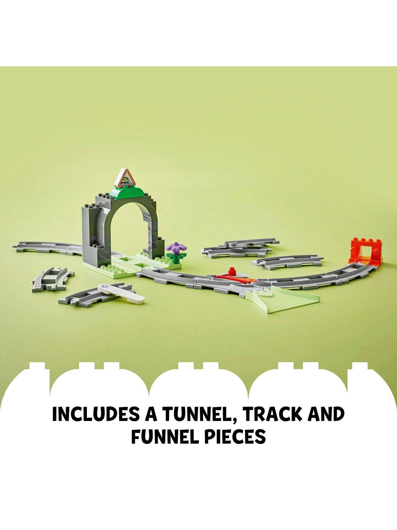 Image 4 of 7 of LEGO Duplo Train Tunnel and Tracks Expansion Set 10425