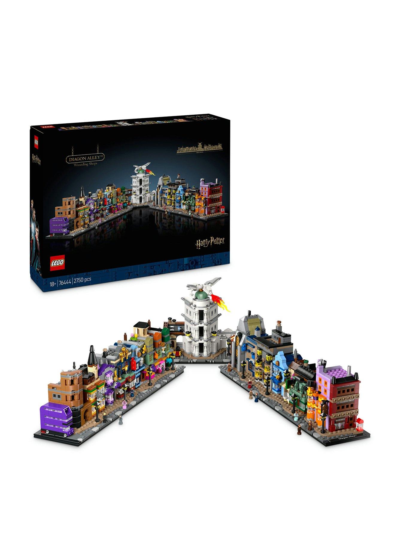 Image of LEGO Harry Potter Diagon Alley Wizarding Shops 76444