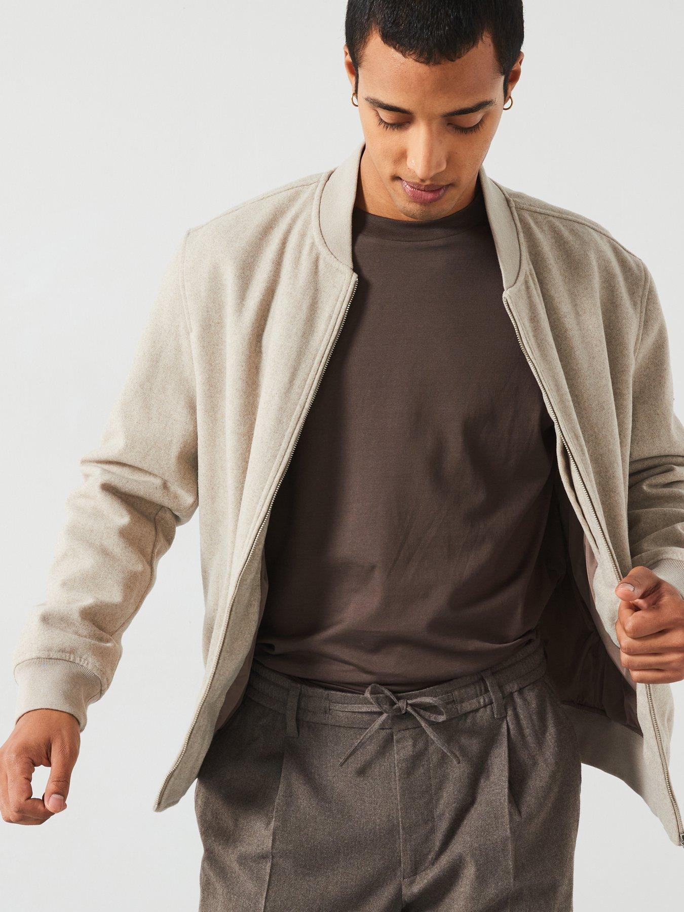 mango-bellow-short-sleeved-regular-fit-t-shirt-dark-greydetail