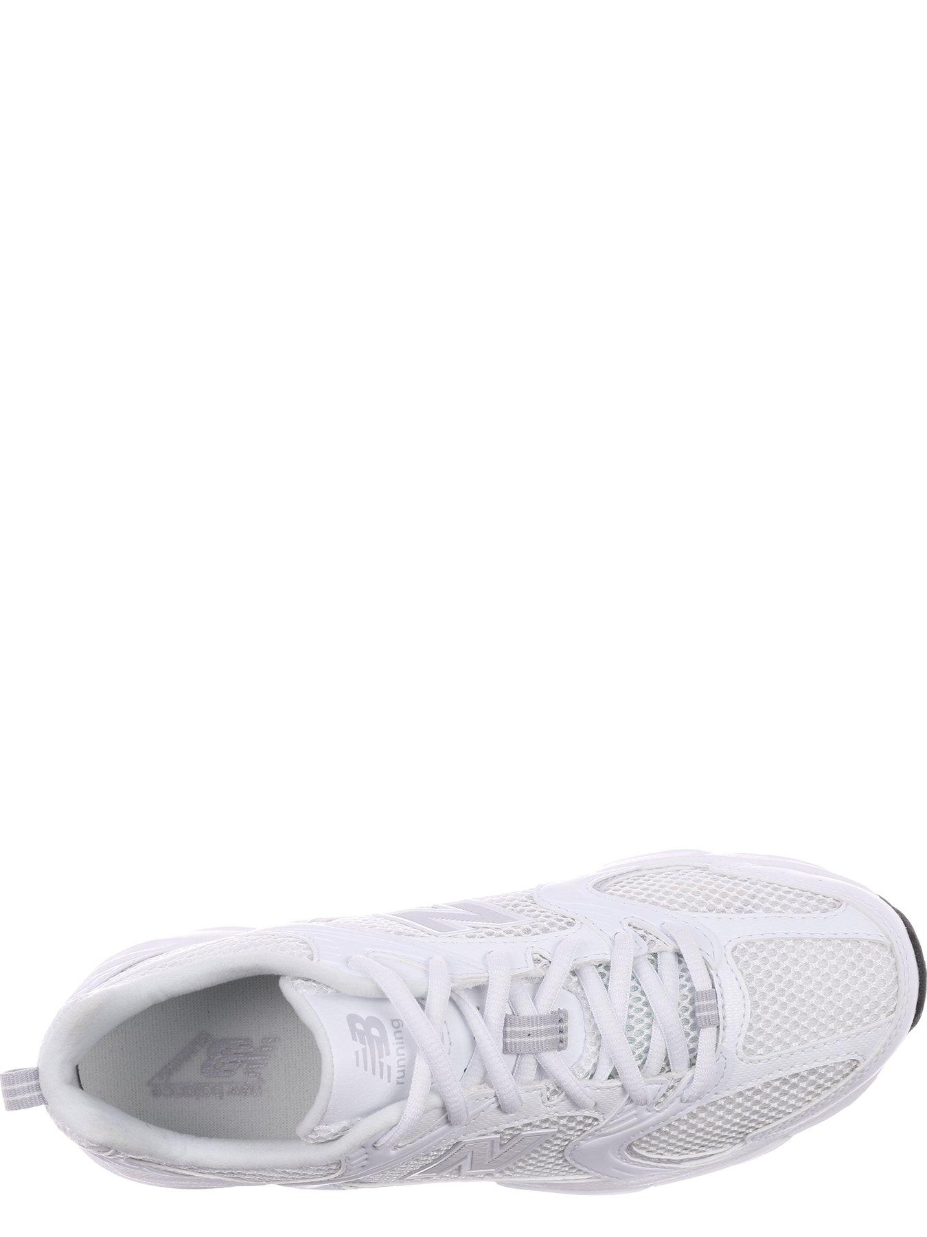 new-balance-womens-530-trainers-whiteoutfit