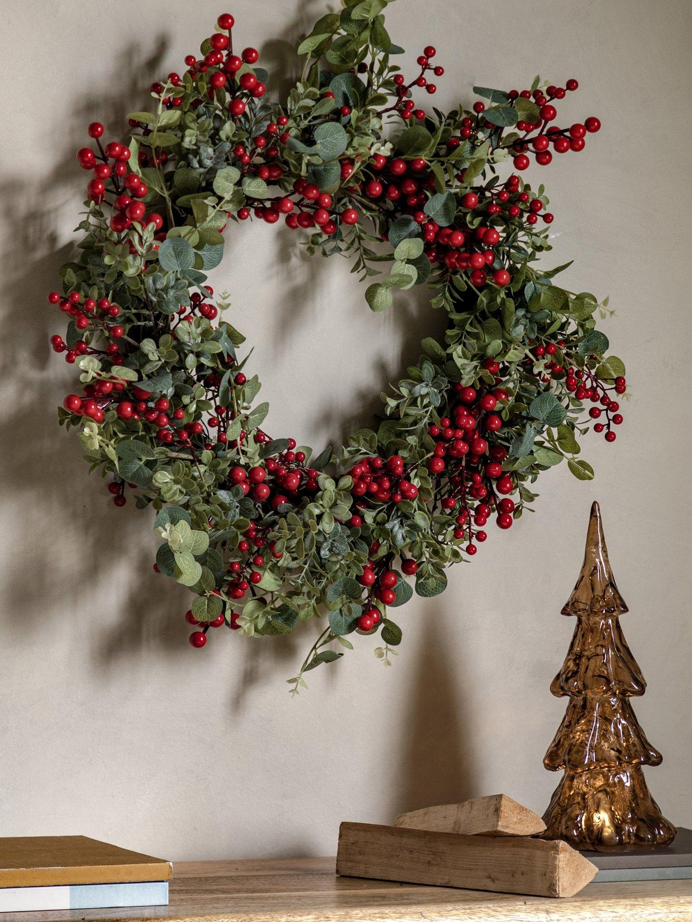 gallery-windsor-wine-traditions-red-berry-wreath