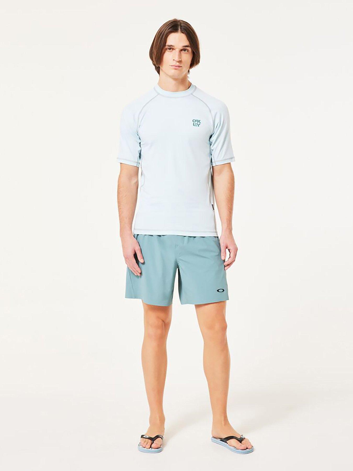 oakley-mens-coral-short-sleeve-rashguard-light-blue
