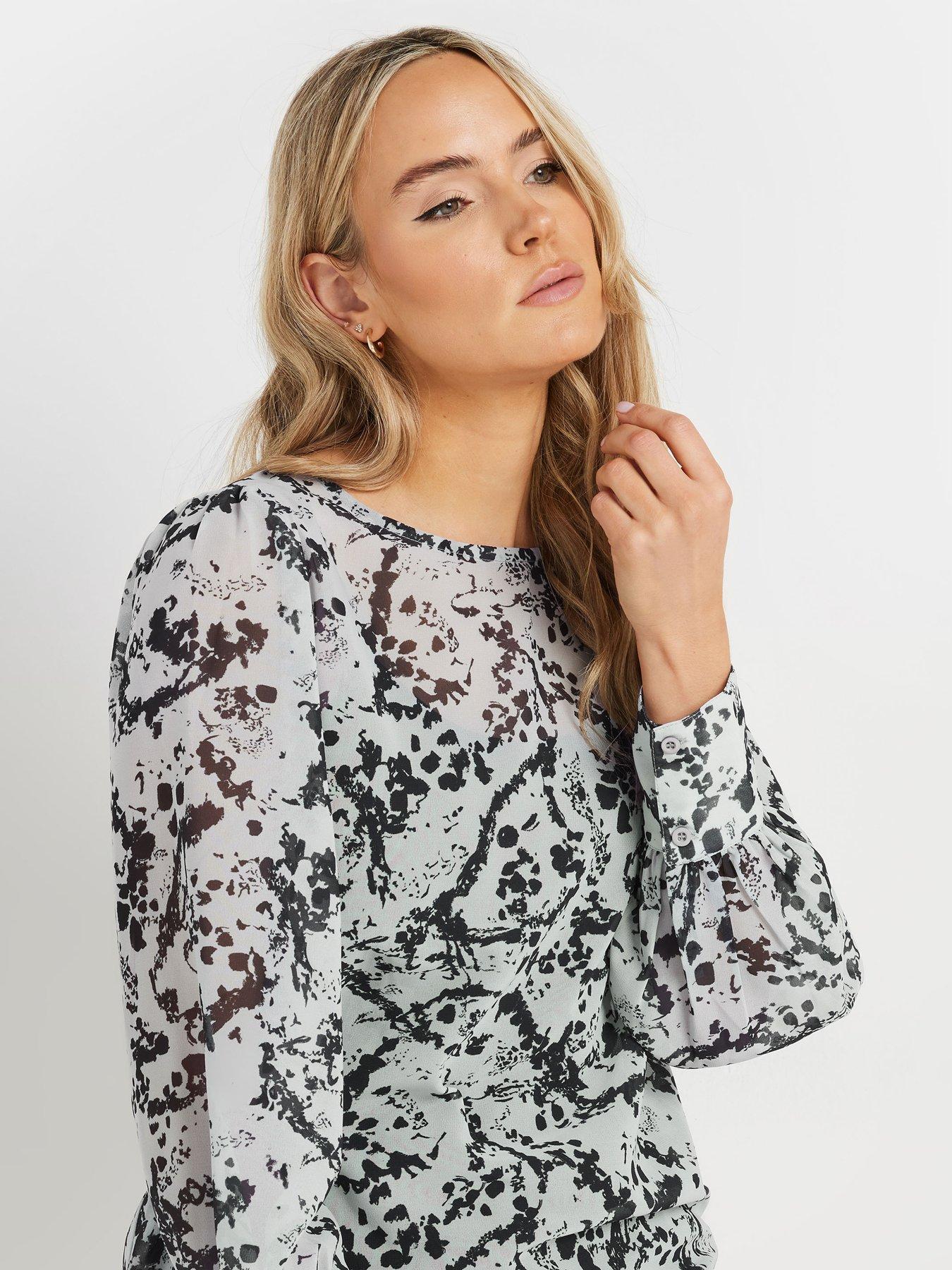 Image 4 of 4 of Long Tall Sally Abstract Scoop Neck Geogette Top - Grey